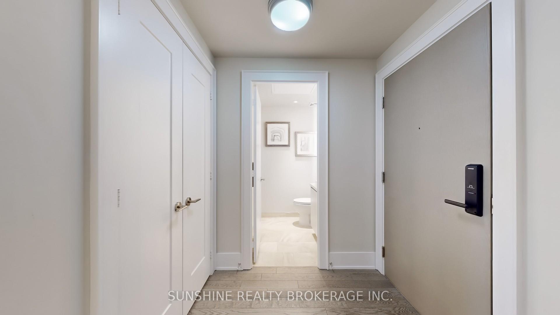 3 Bedrooms Condo at 118 Merchants’ Wharf, Toronto For sale