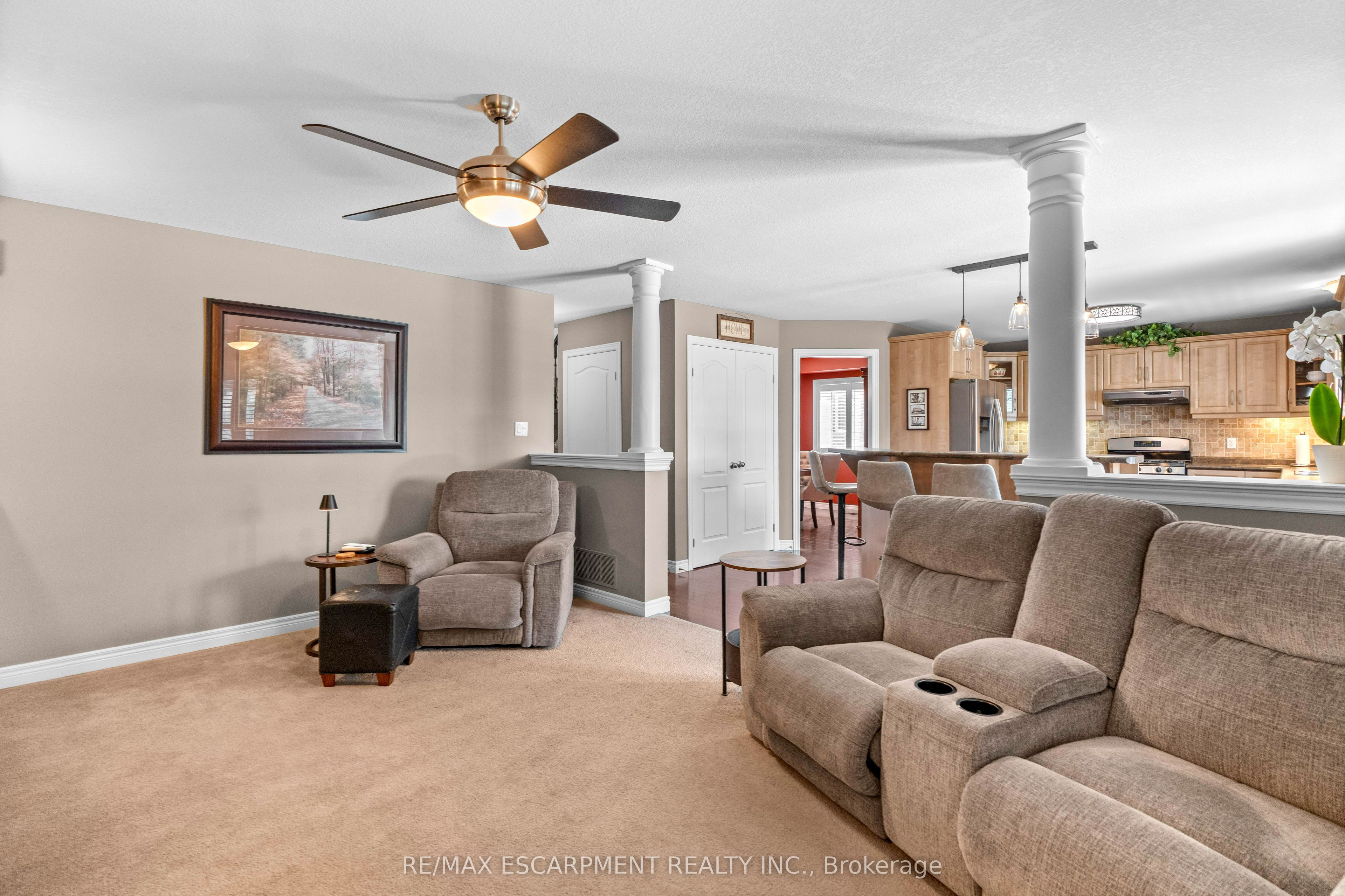 28 Edgecroft Crescent