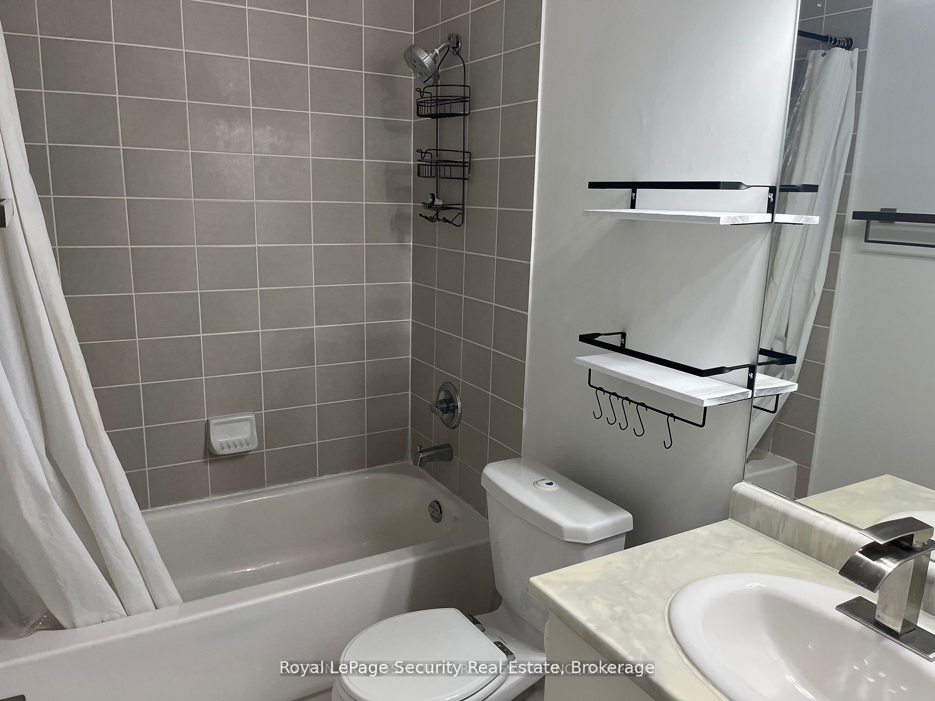 35 Saranac Boulevard, #PH4