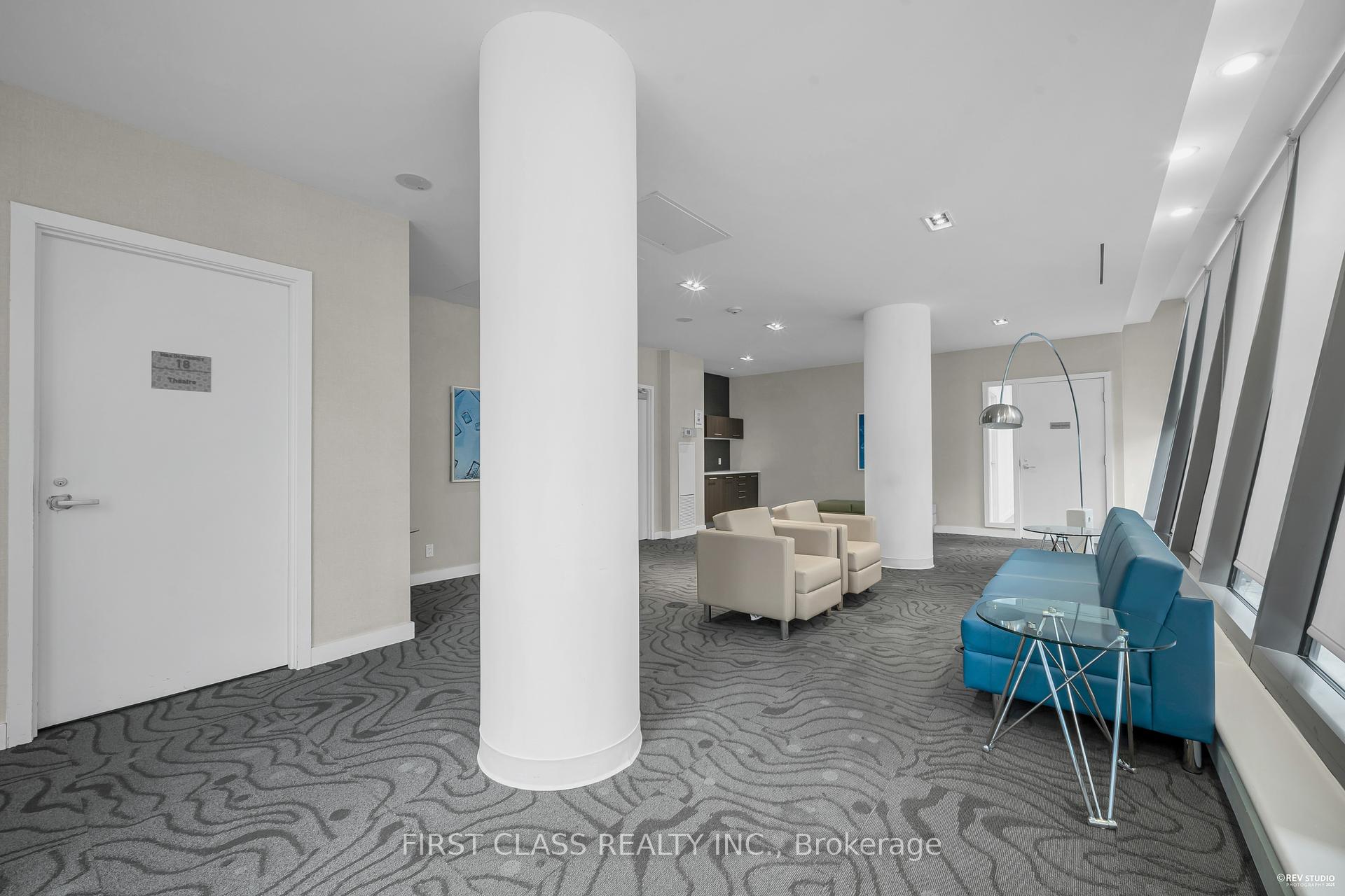 1 Bedroom Condo at 832 Bay,  Toronto For sale