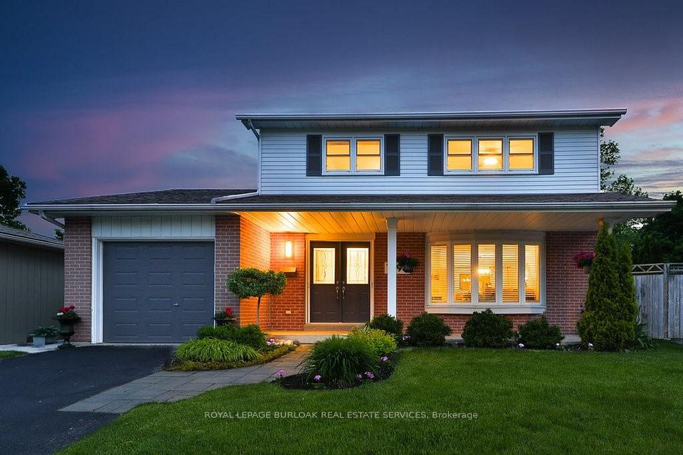 1496 Clinton