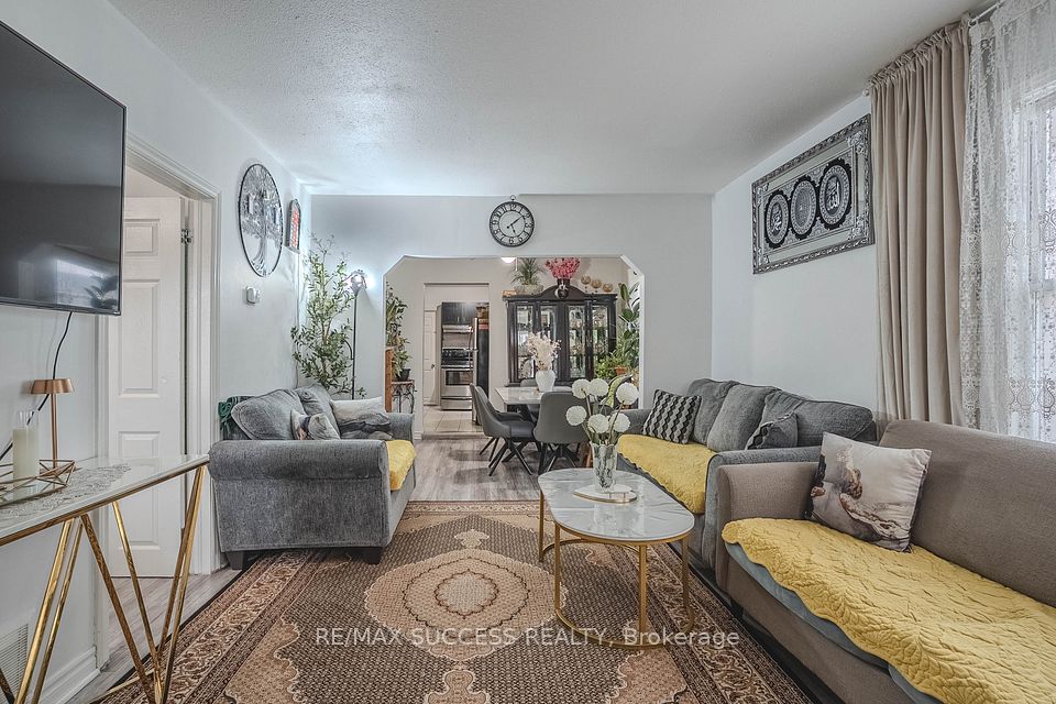 78 Currie Street, St. Catharines, ON L2M 5N1