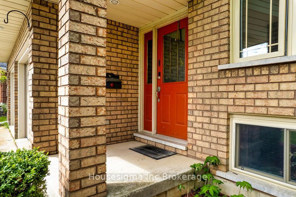 55 Ortona Street, Woodstock, ON N4T 1M6