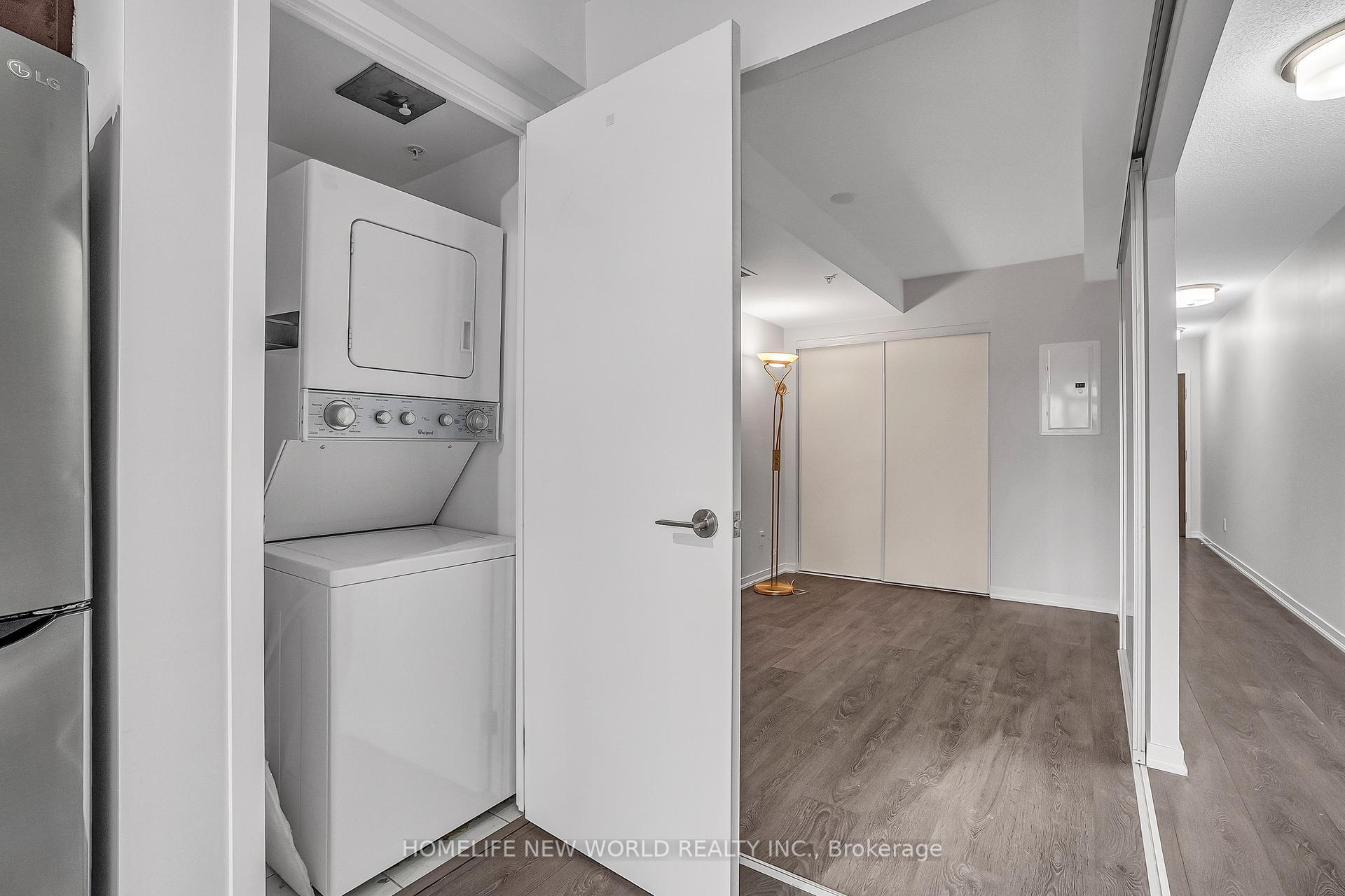 2 Bedrooms Condo at 68 Abell, Toronto For sale