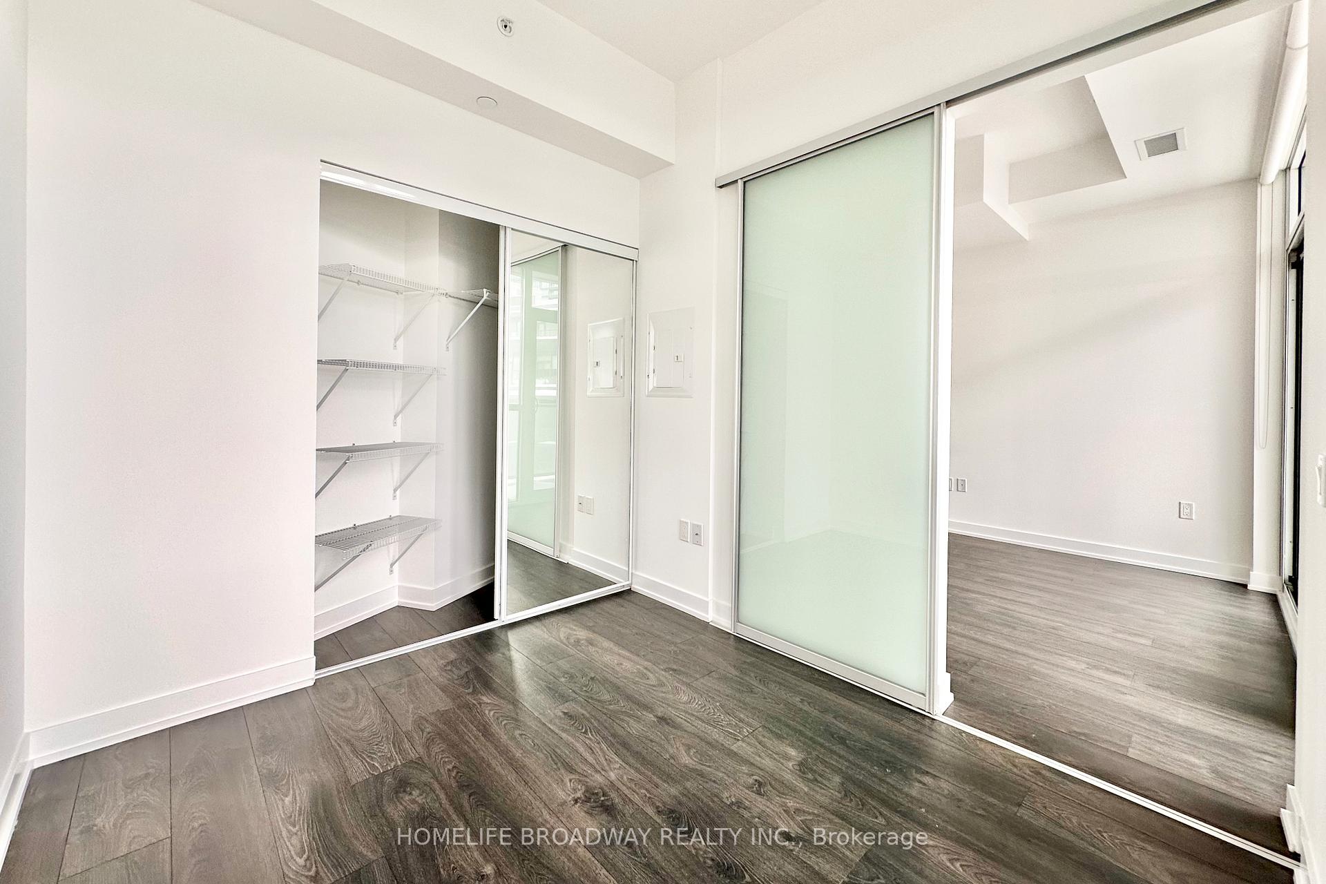 2 Bedrooms Condo at 38 Iannuzzi,  Toronto For sale