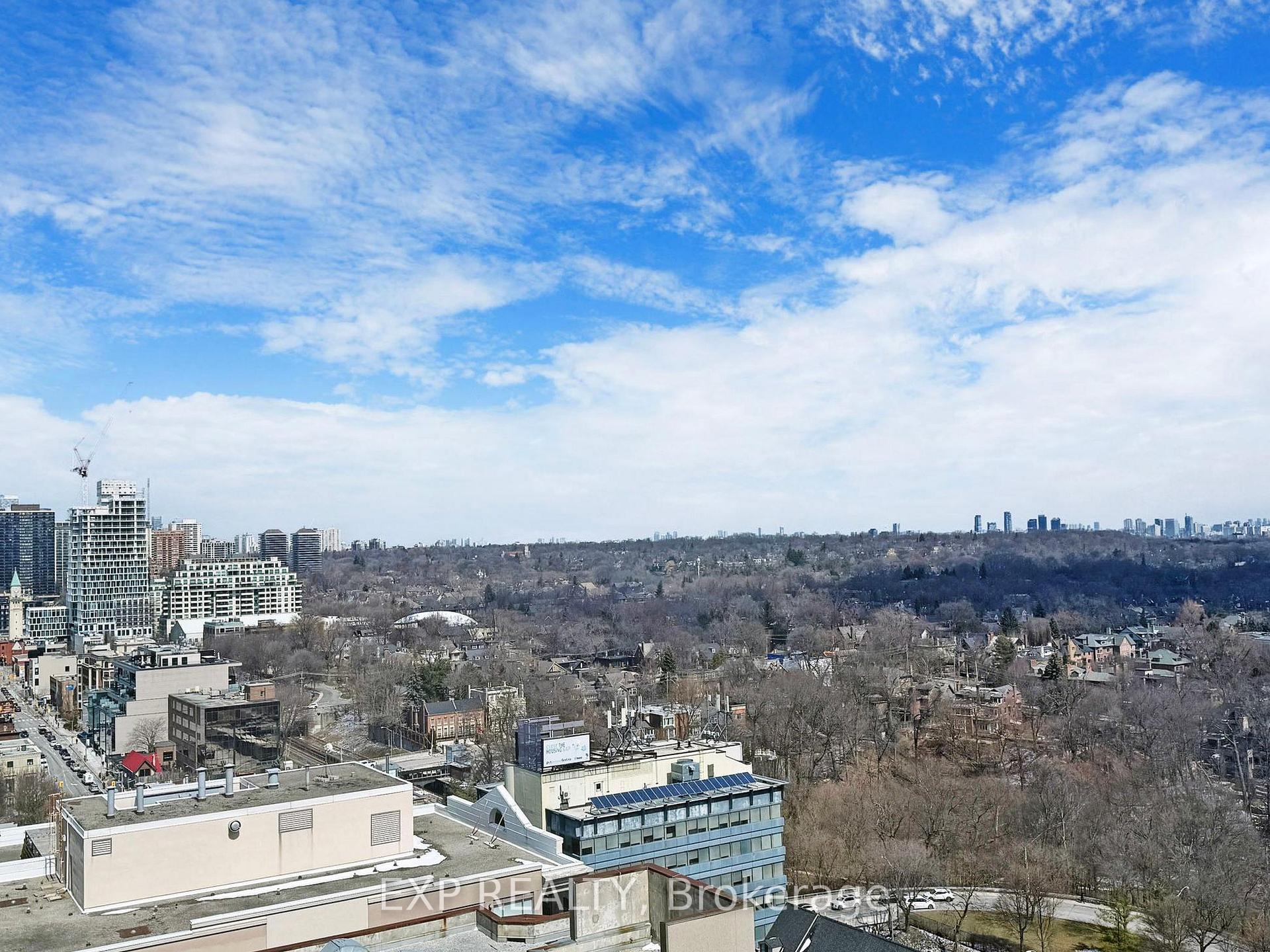 1 Bedroom Condo at 914 Yonge, Toronto For sale