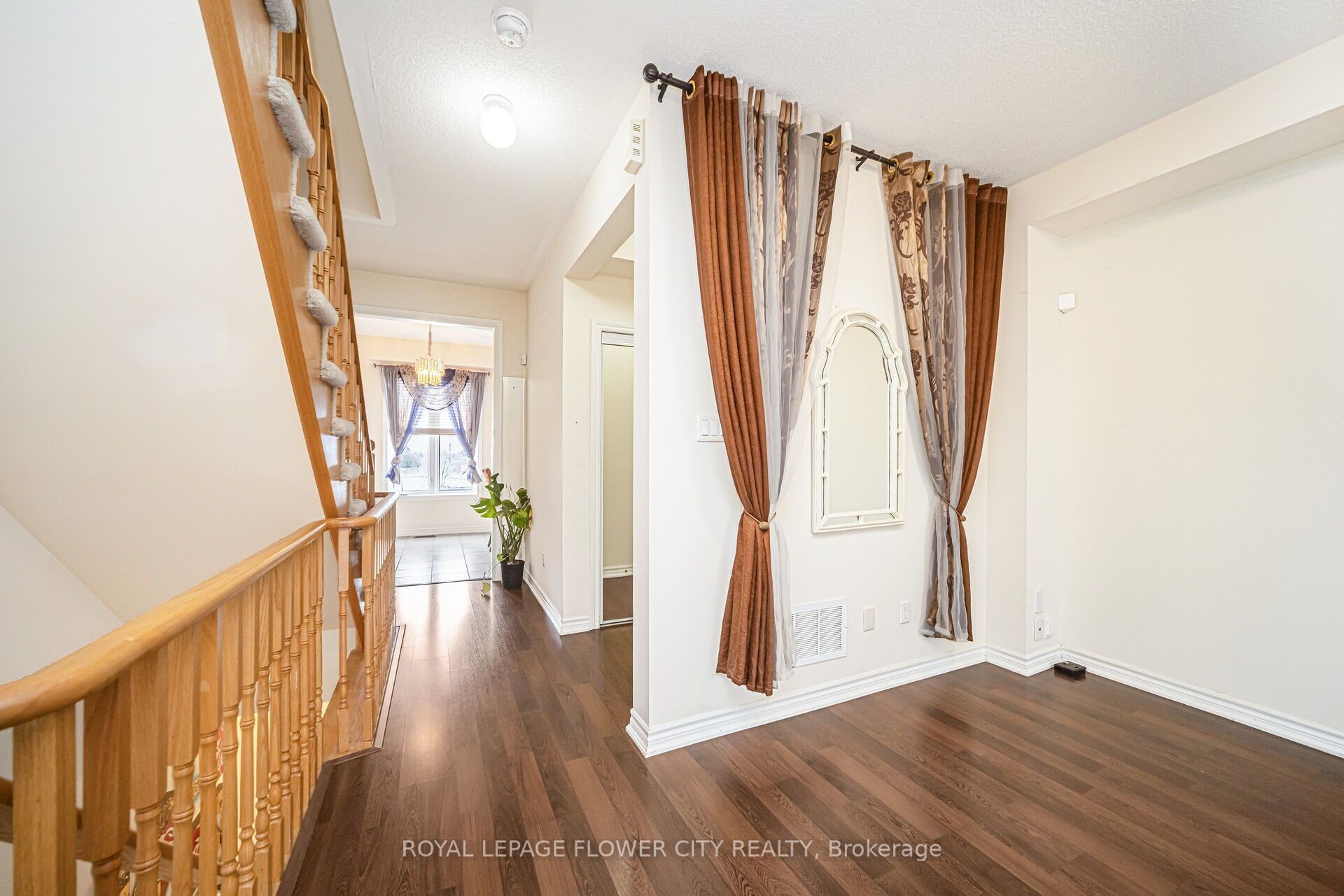 82 Magdalene Crescent