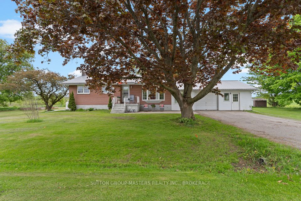80 Quabbin Road, Front of Yonge, ON K0E 1R0