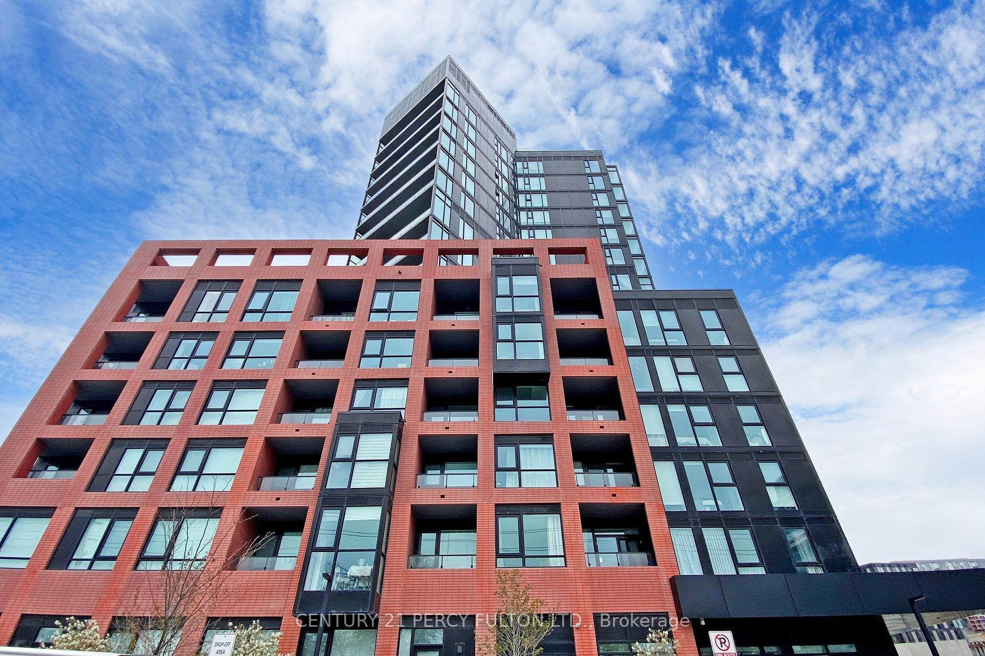 3 Bedrooms Condo at 8 Tippett, Toronto For sale