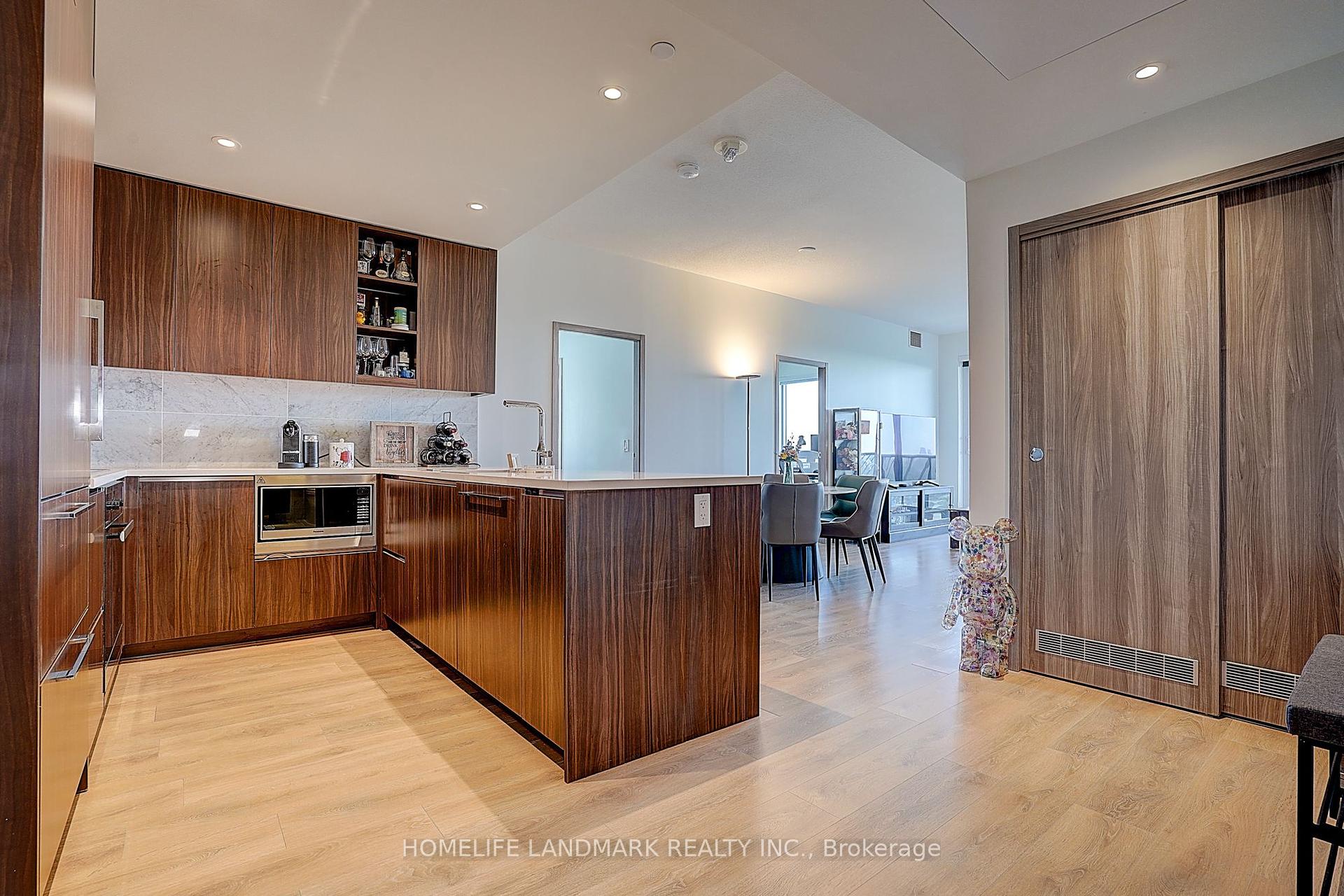 3 Bedrooms Condo at 85 Mcmahon, Toronto For sale
