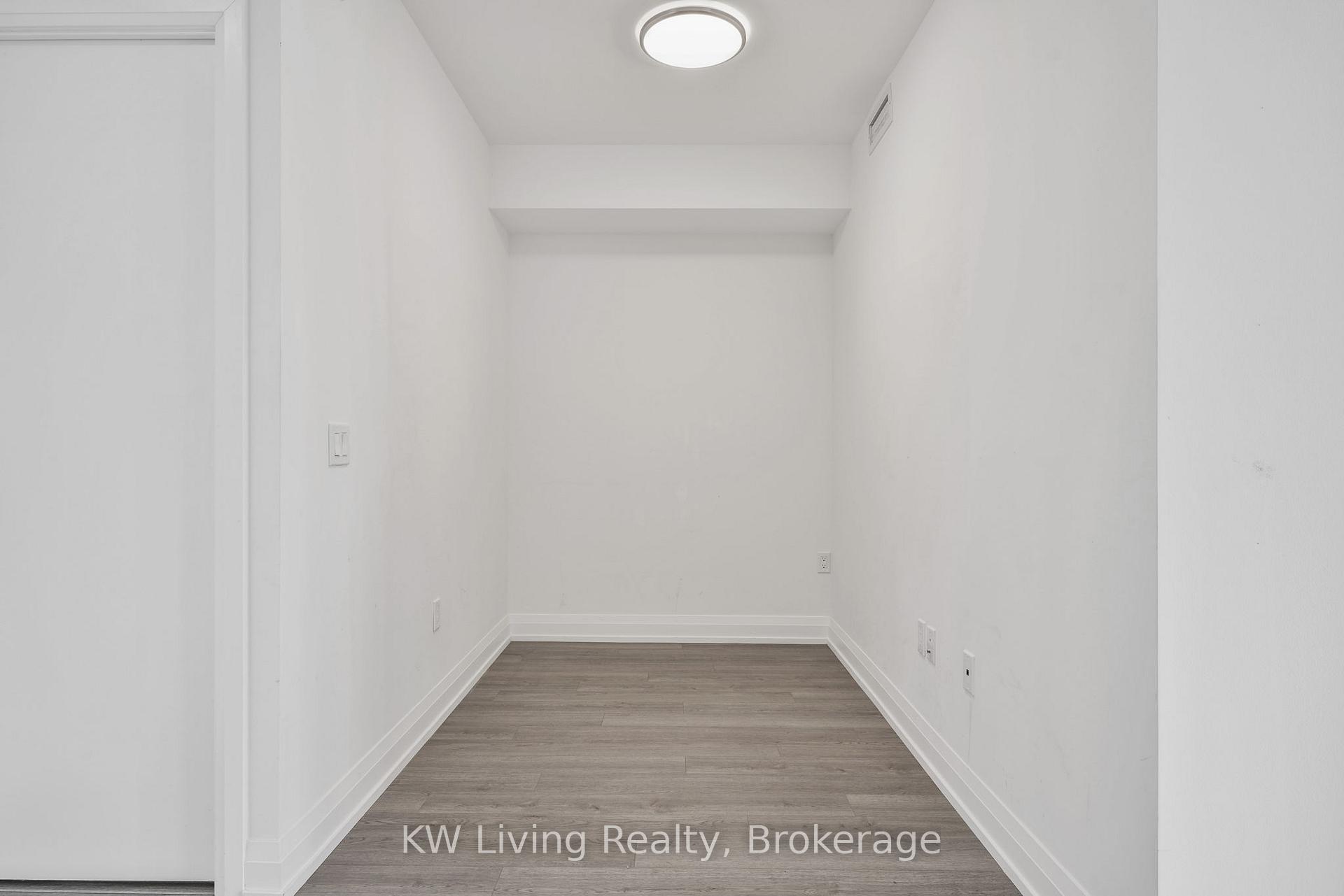 2 Bedrooms Condo at 77 Mutual,  Toronto For sale