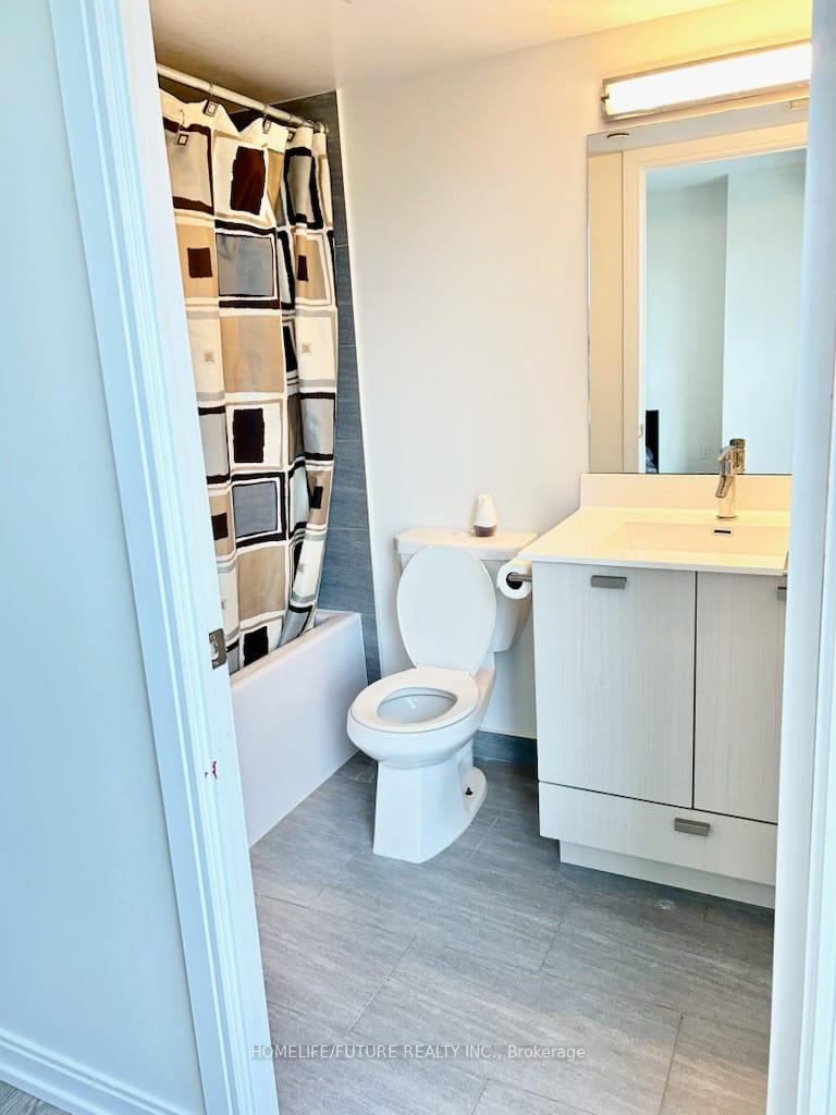 2 Bedrooms Condo at 275 Village Green, Toronto For sale