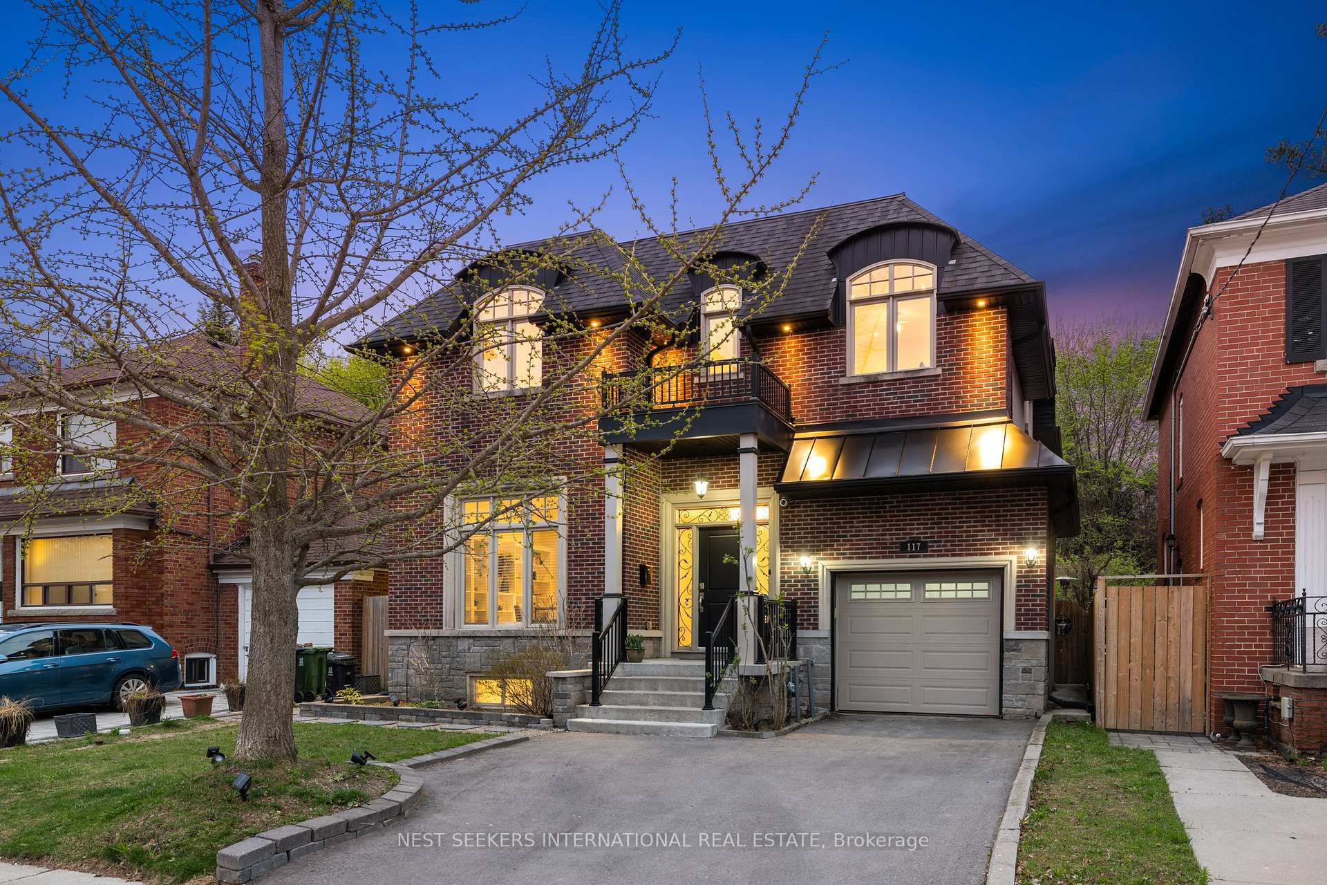 117 Parkview Hill Crescent, Toronto, ON M4B 1R6