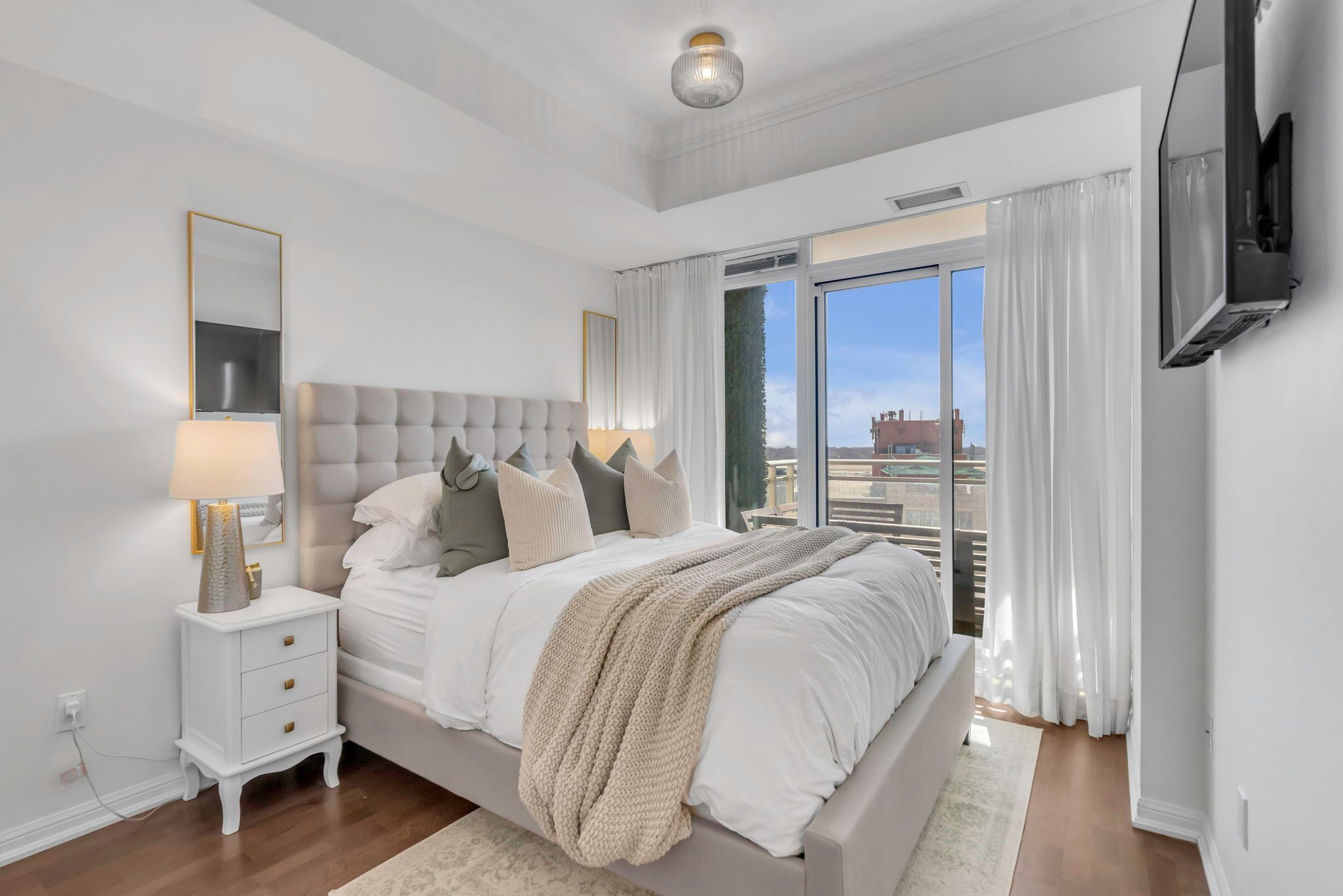 21 Grand Magazine Street 1402