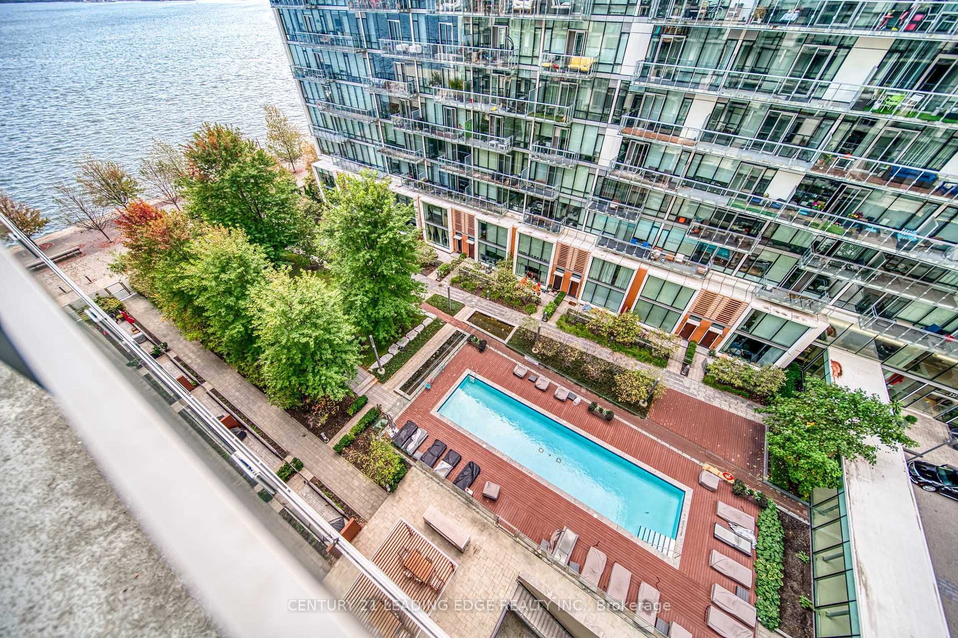 1 Bedroom Condo at 39 Queens, Toronto For sale