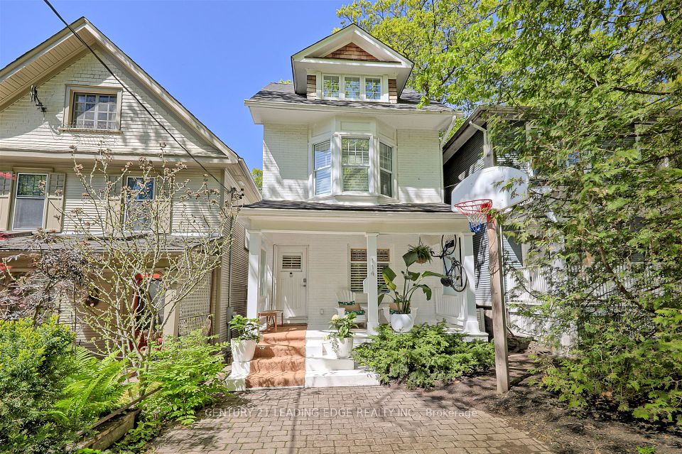 114 Silver Birch Avenue, Toronto, ON M4E 3L4