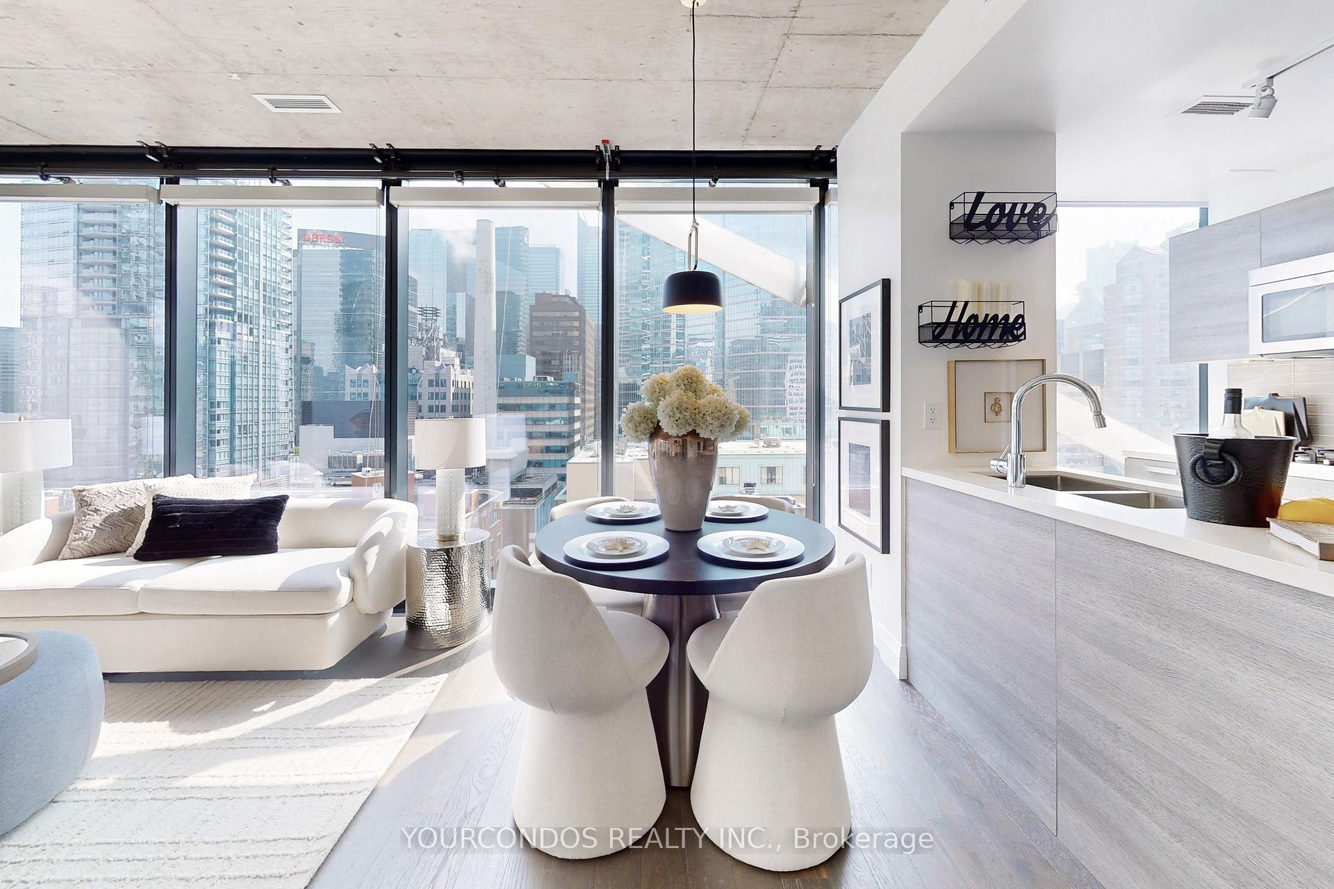 2 Bedrooms Condo at 224 King, Toronto For sale