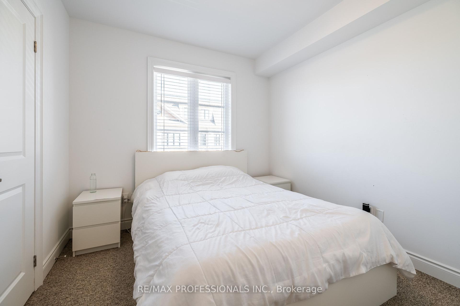 3 Bedrooms Condo at 150 Joymar, Mississauga For sale
