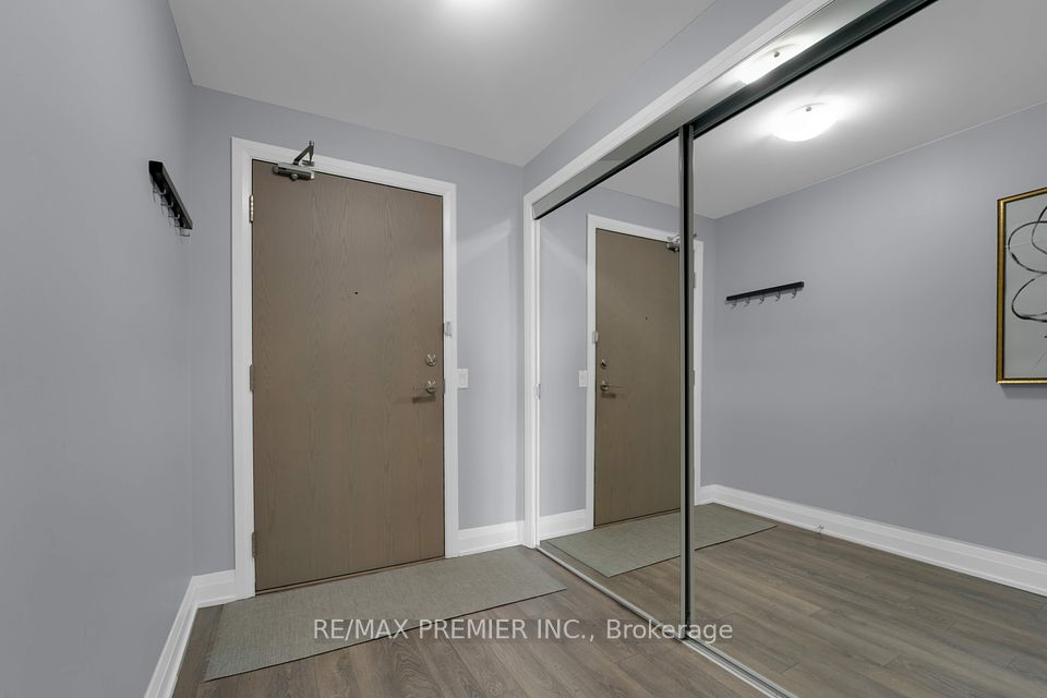 #426 - 4800 Highway 7, Vaughan, ON L4L 1H8