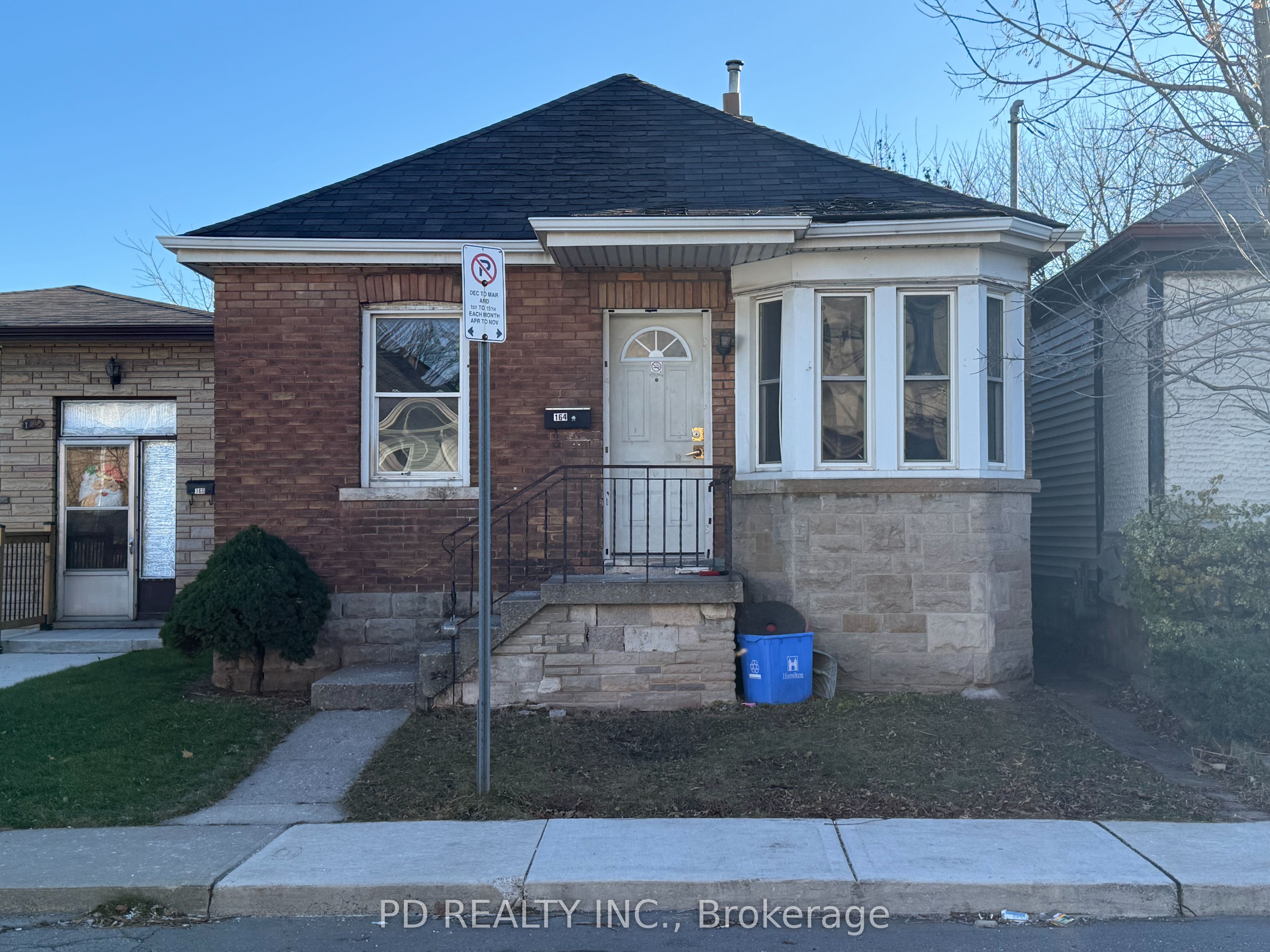 164 London Street, Hamilton, ON L8H 4B8