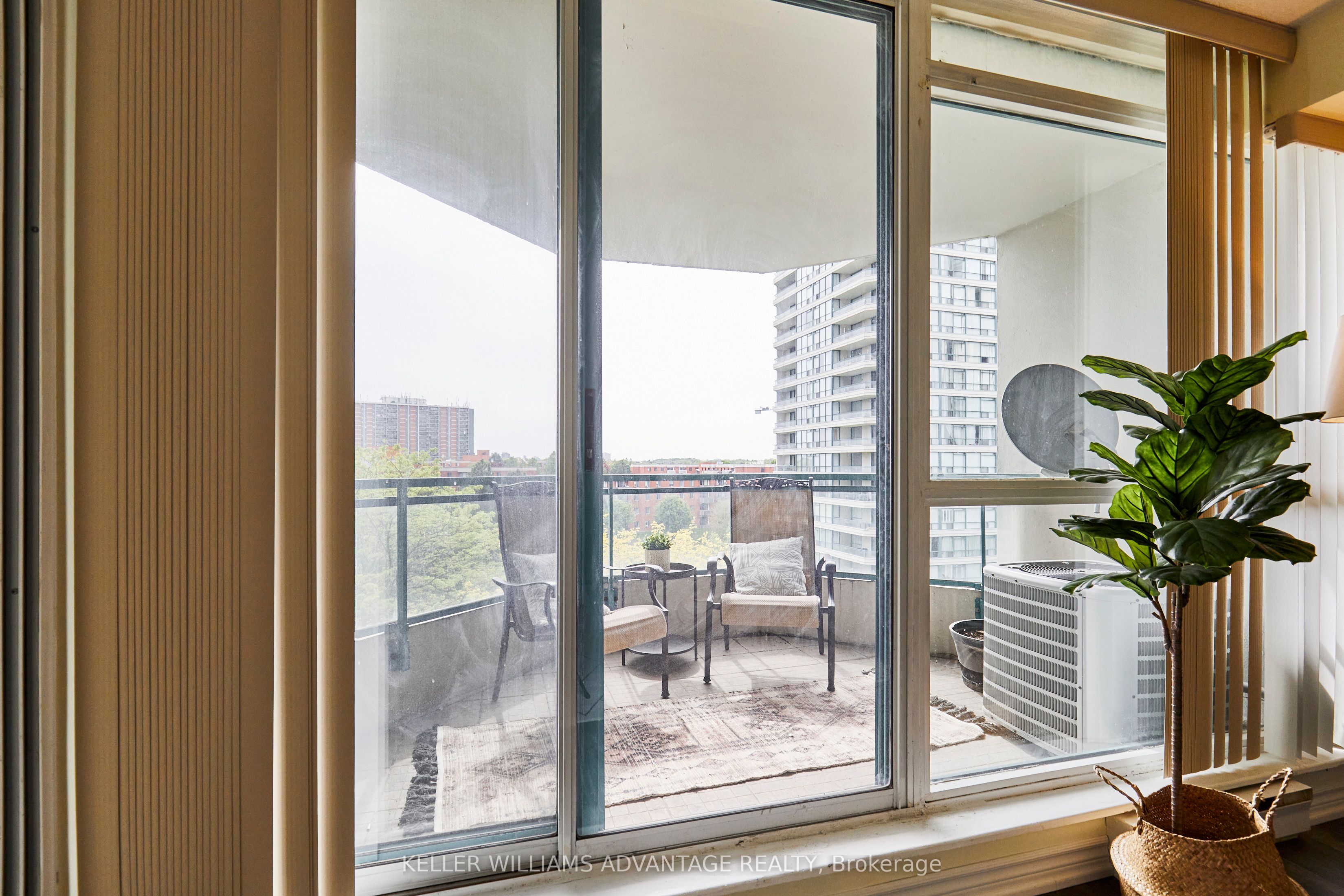 4727 Sheppard Avenue E, #608