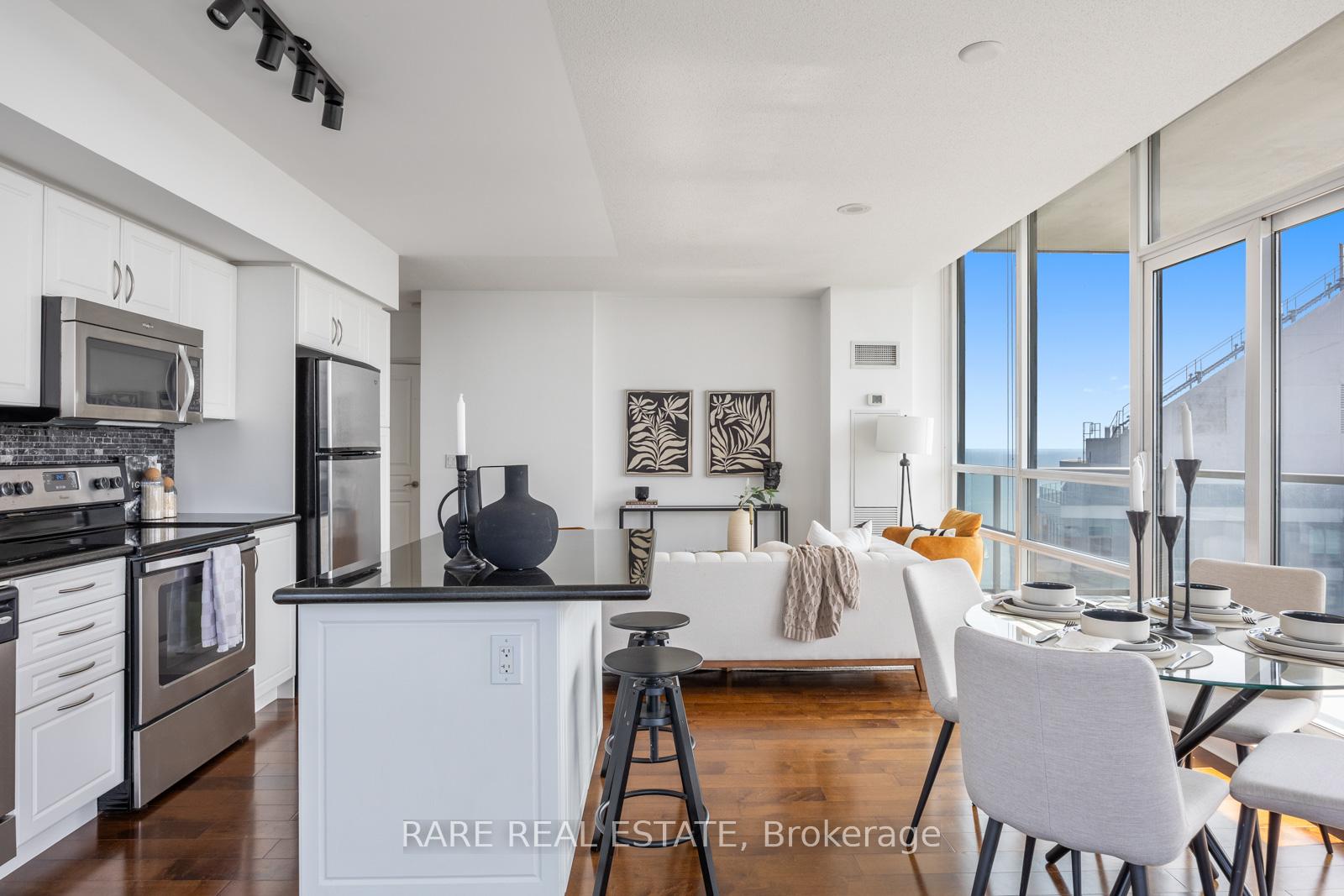 2 Bedrooms Condo at 2230 Lake Shore, Toronto For sale
