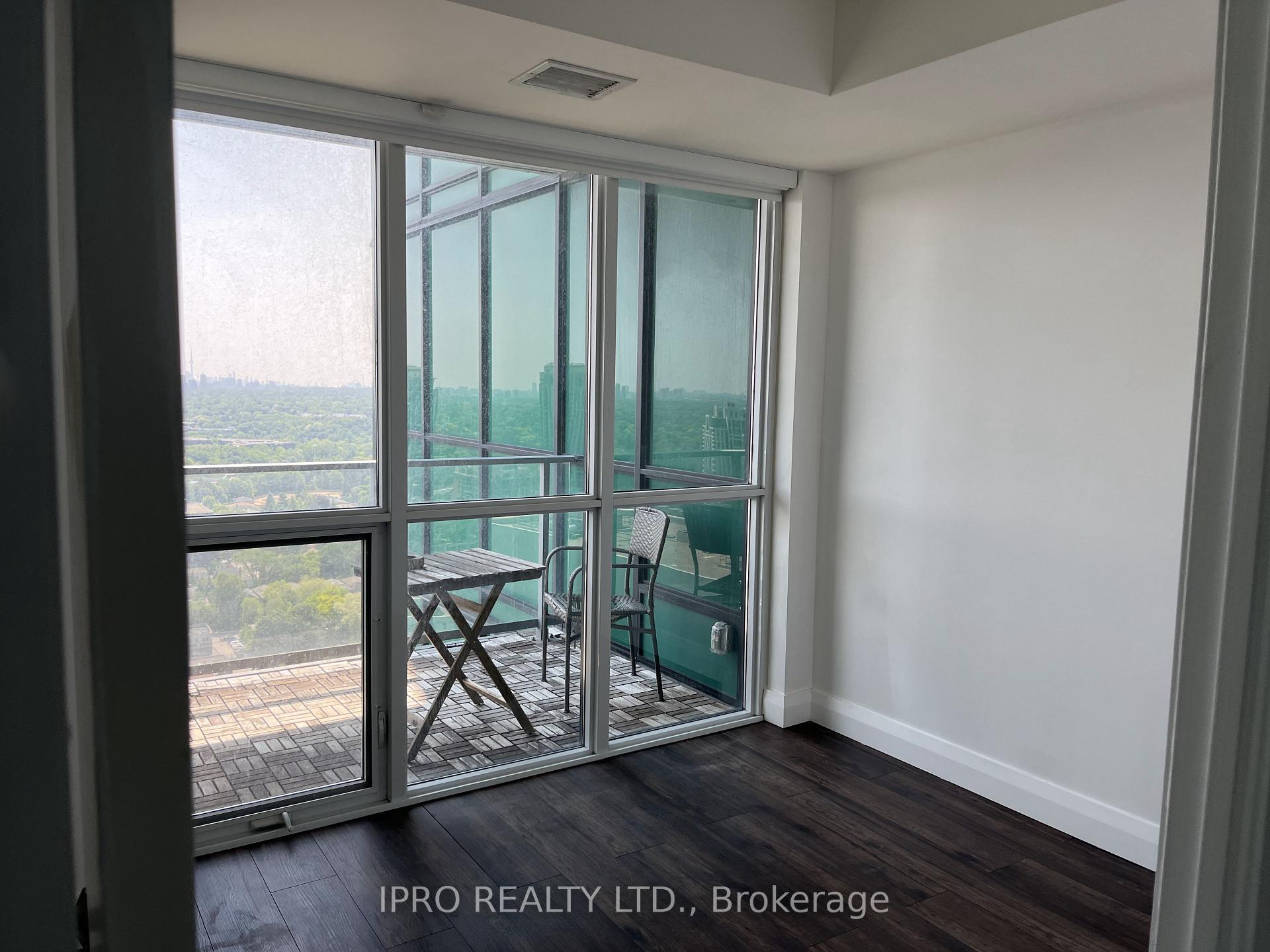 3 Bedrooms Condo at 9 Bogert, Toronto For sale