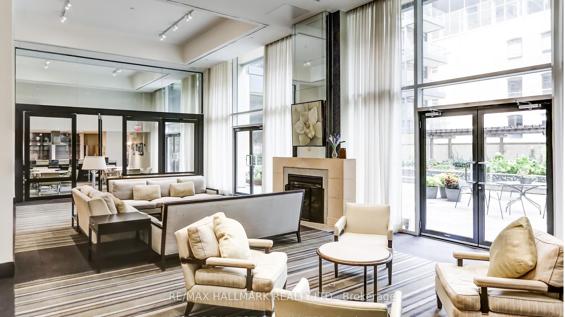2 Bedrooms Condo at 438 King, Toronto For sale