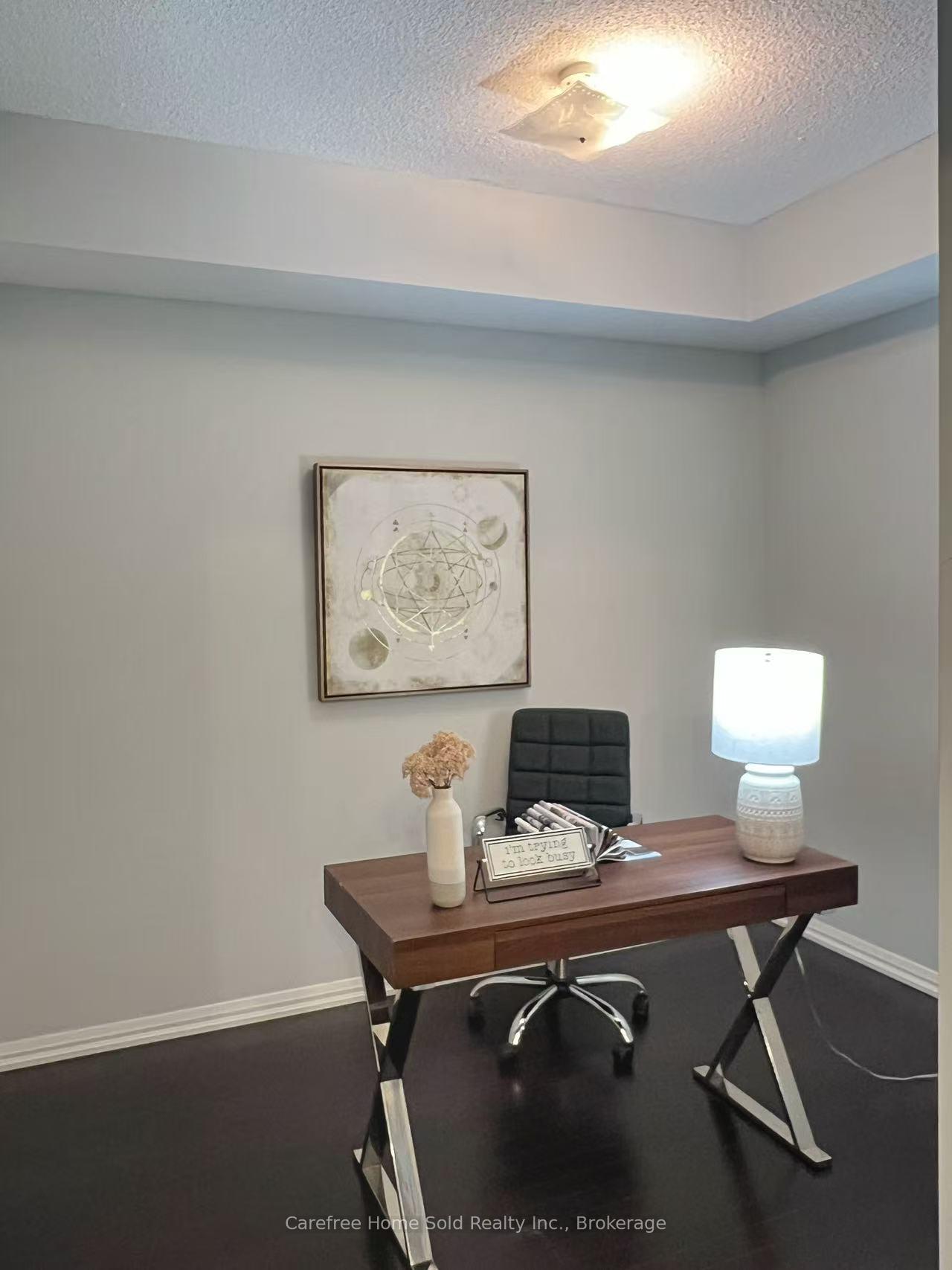 2 Bedrooms Condo at 35 Hayden, Toronto For sale
