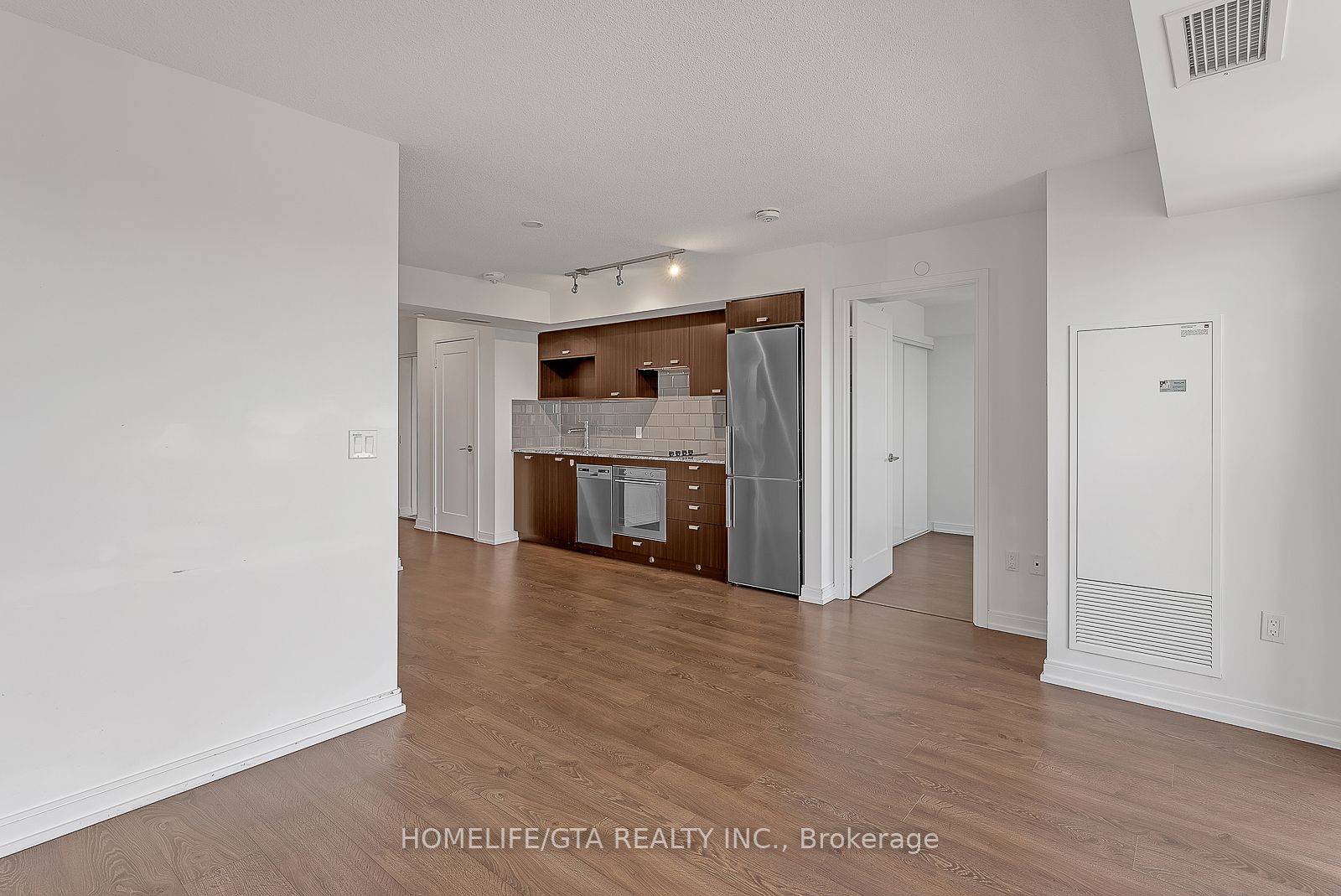 275 Village Green Square, #2121