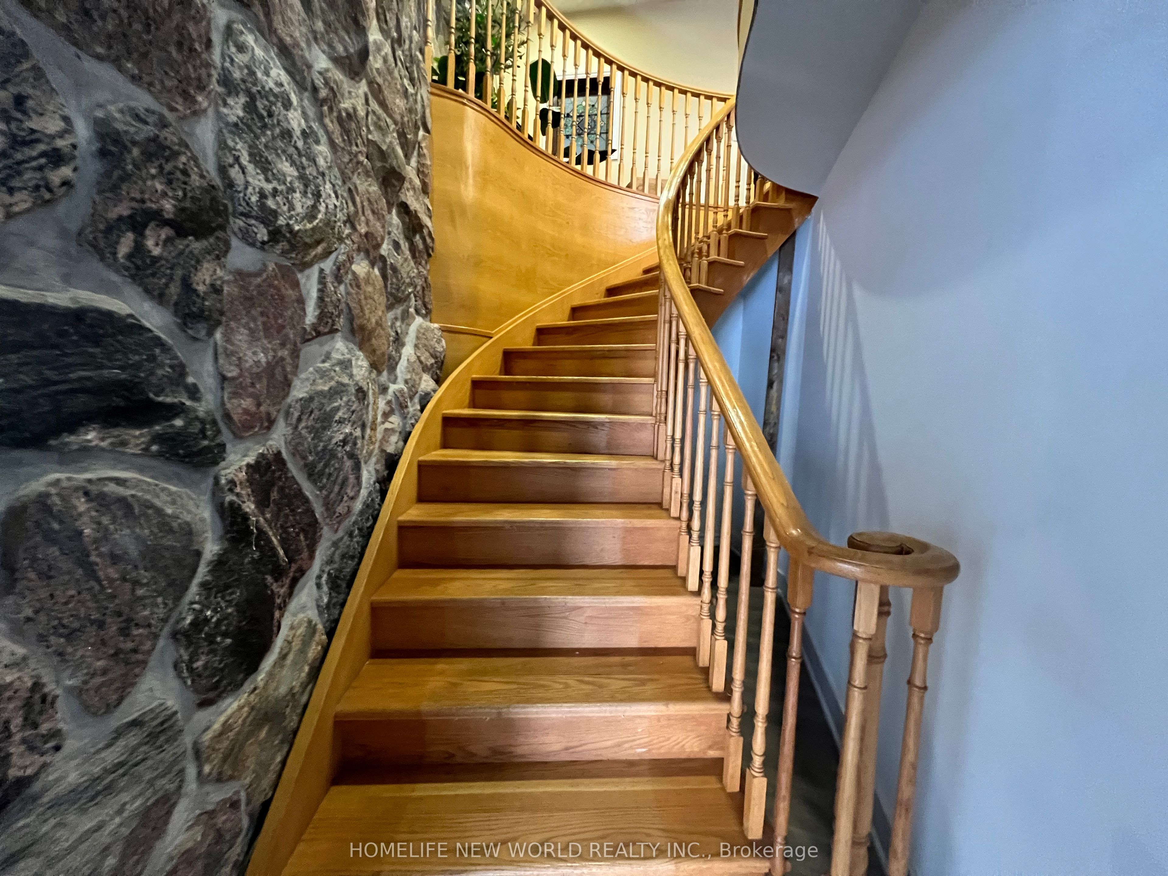 3134 Bloomington Road