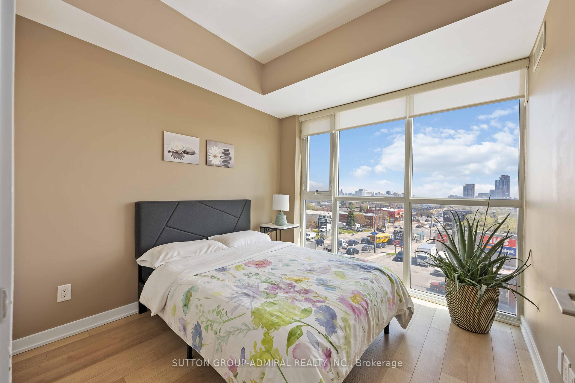 2 Bedrooms Condo at 16 MCADAM, Toronto For sale