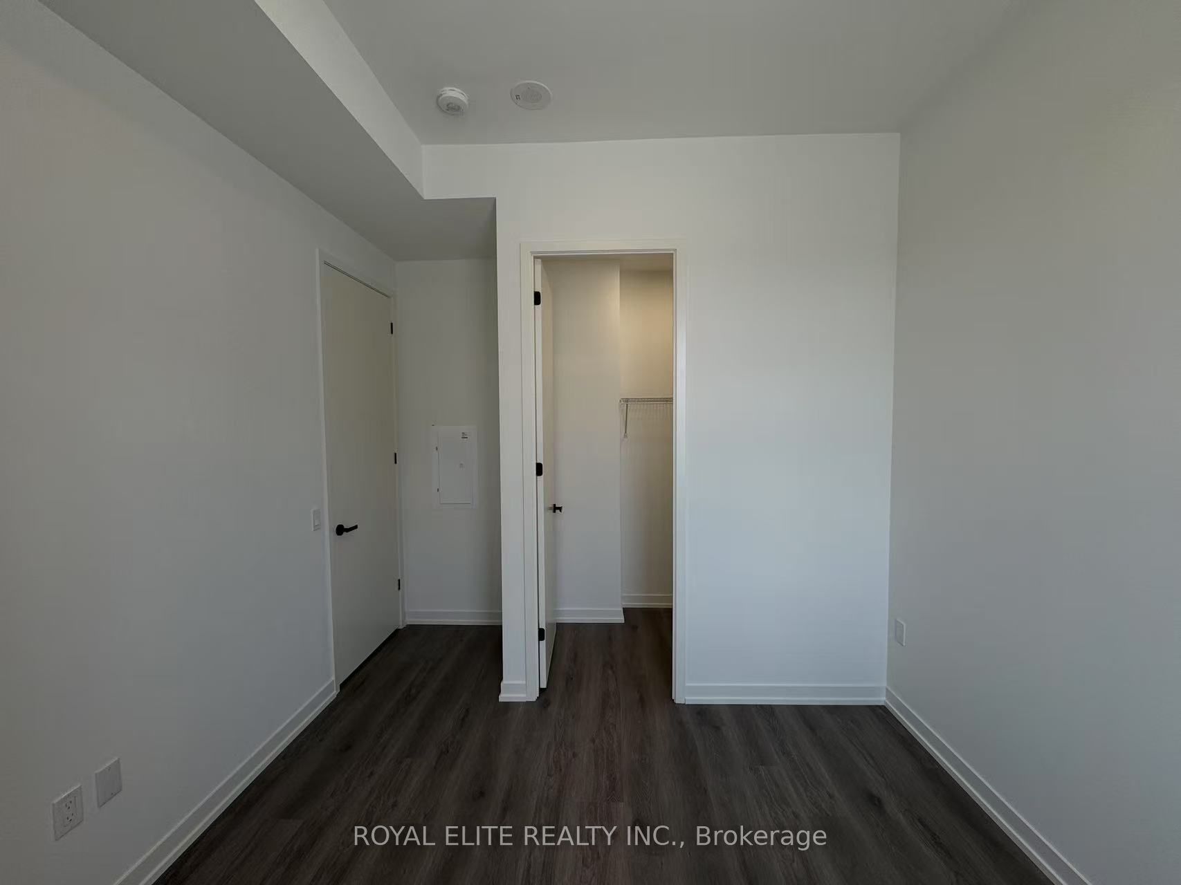 28 Interchange Way, #203