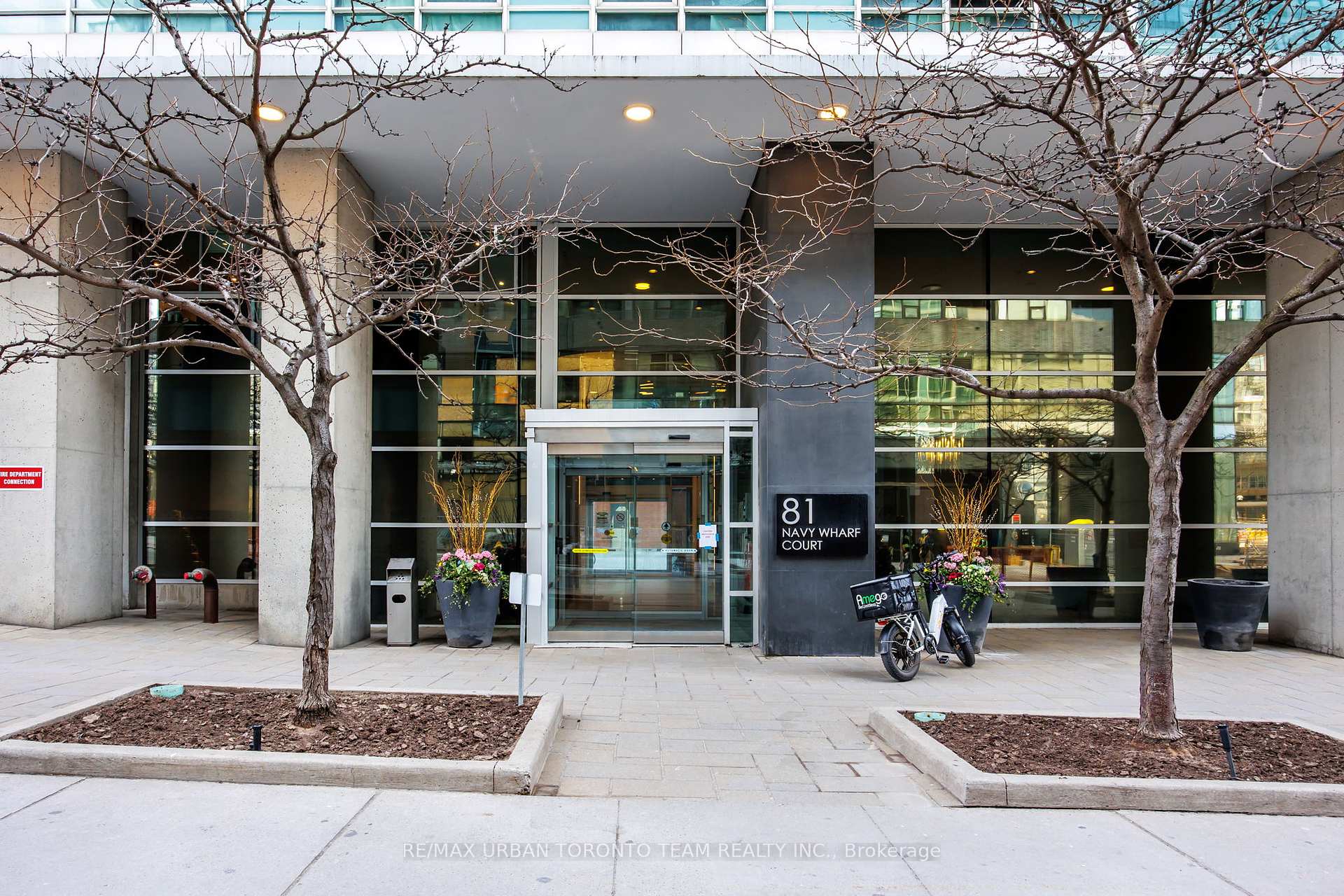 3 Bedrooms Condo at 81 Navy Wharf, Toronto For sale