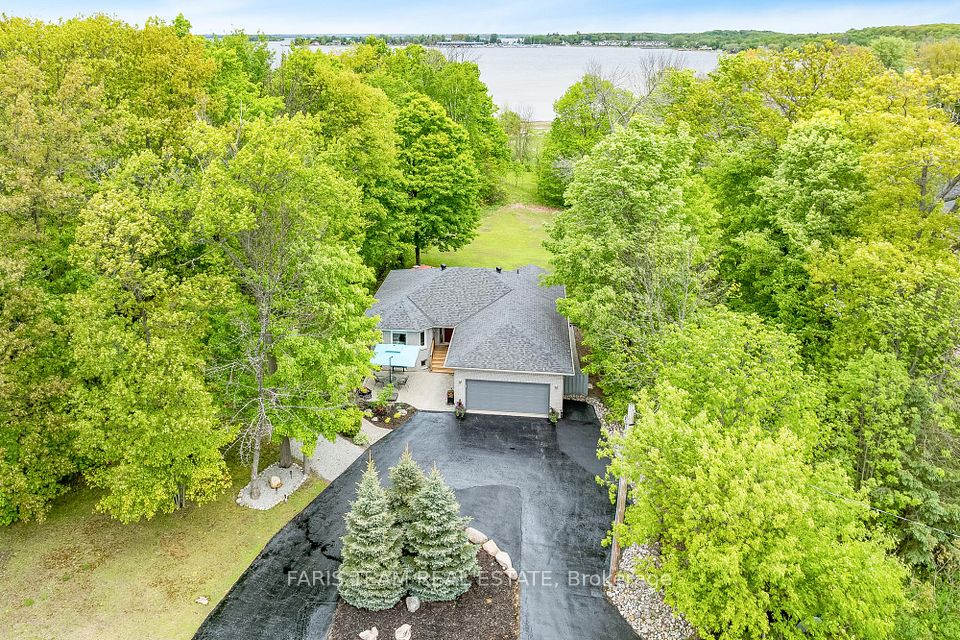 30 Bourgeois Beach