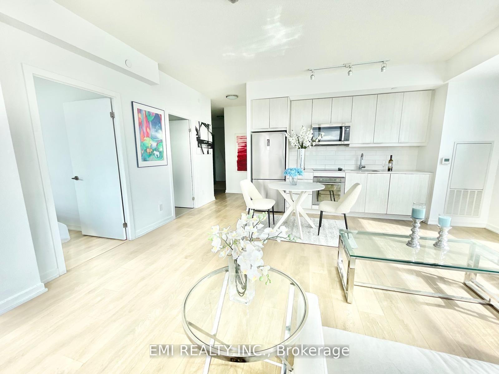 3 Bedrooms Condo at 36 Forest Manor, Toronto For sale
