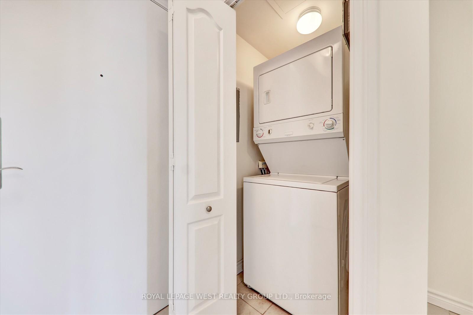1 Bedroom Condo at 2088 Lawrence, Toronto For sale