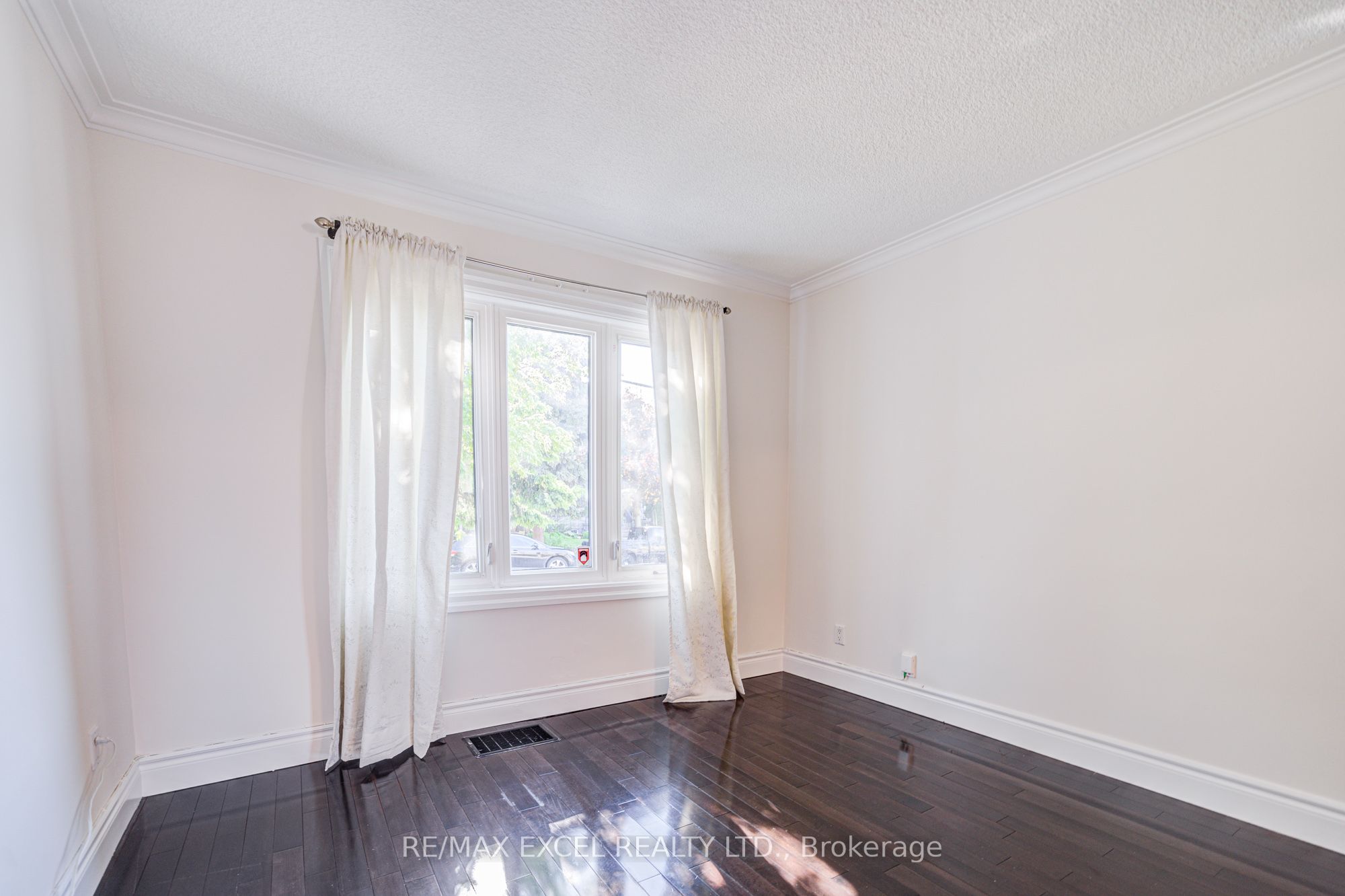 523 Delaware Avenue