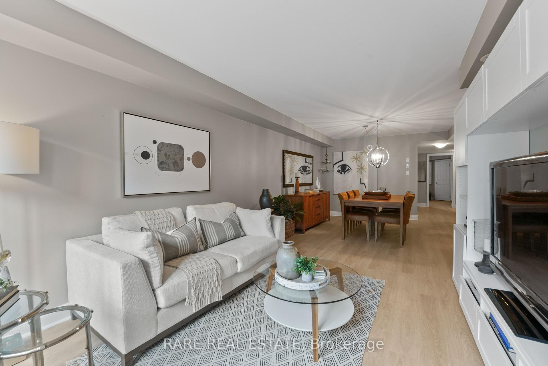 2 Bedrooms Condo at 2420 Baronwood, Oakville For sale