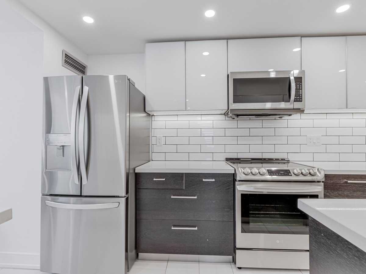 5785 Yonge Street 509