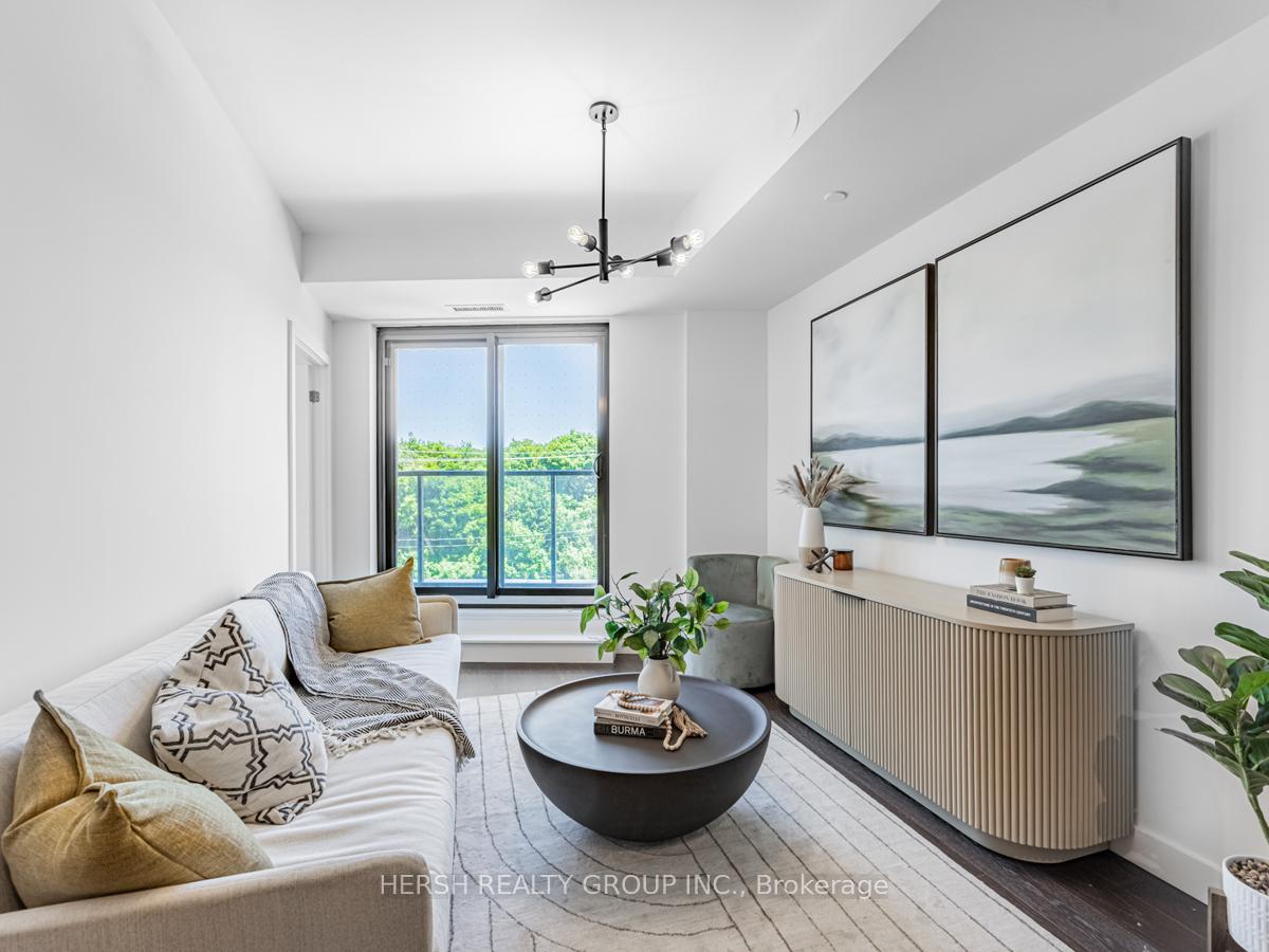 2 Bedrooms Condo at 160 Kingsway,  Toronto For sale