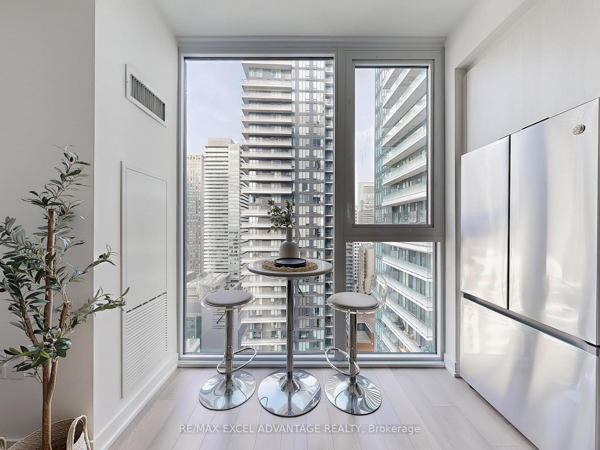 2 Bedrooms Condo at 357 King, Toronto For sale