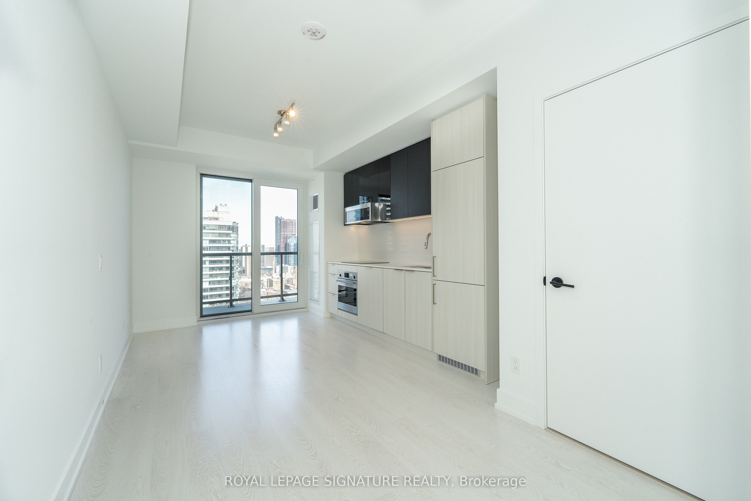 308 Jarvis Street, #2806