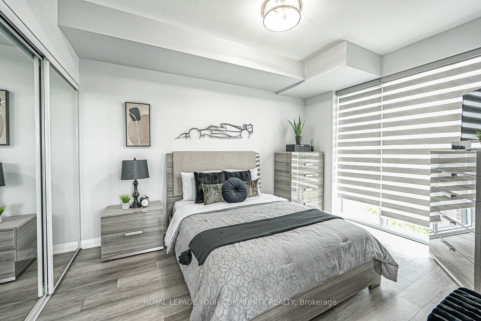 3 Bedrooms Condo at 99 EAGLE ROCK, Vaughan For sale