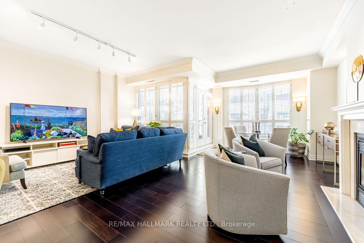 2 Bedrooms Condo at 8 Sultan, Toronto For sale