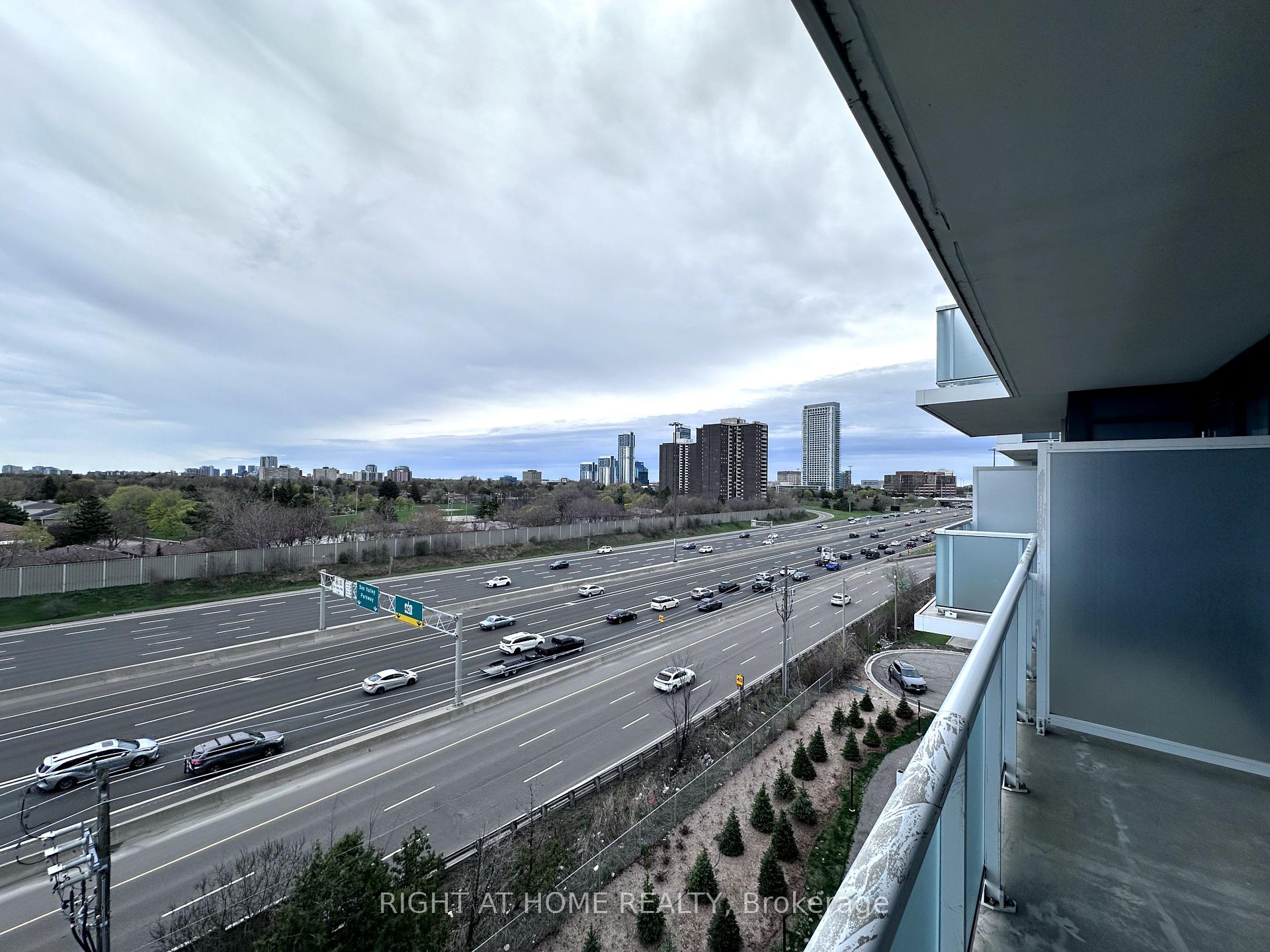 2 Bedrooms Condo at 188 Fairview Mall, Toronto For sale