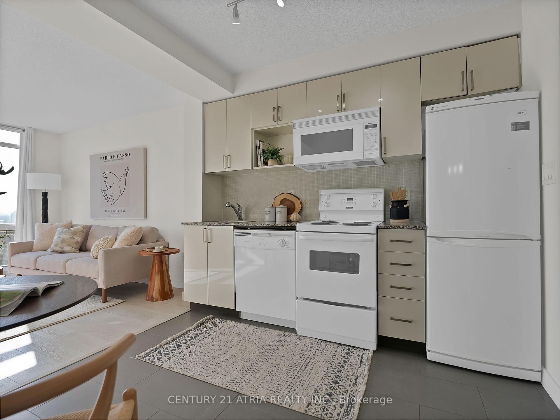 1 Bedroom Condo at 15 Fort York, Toronto For sale