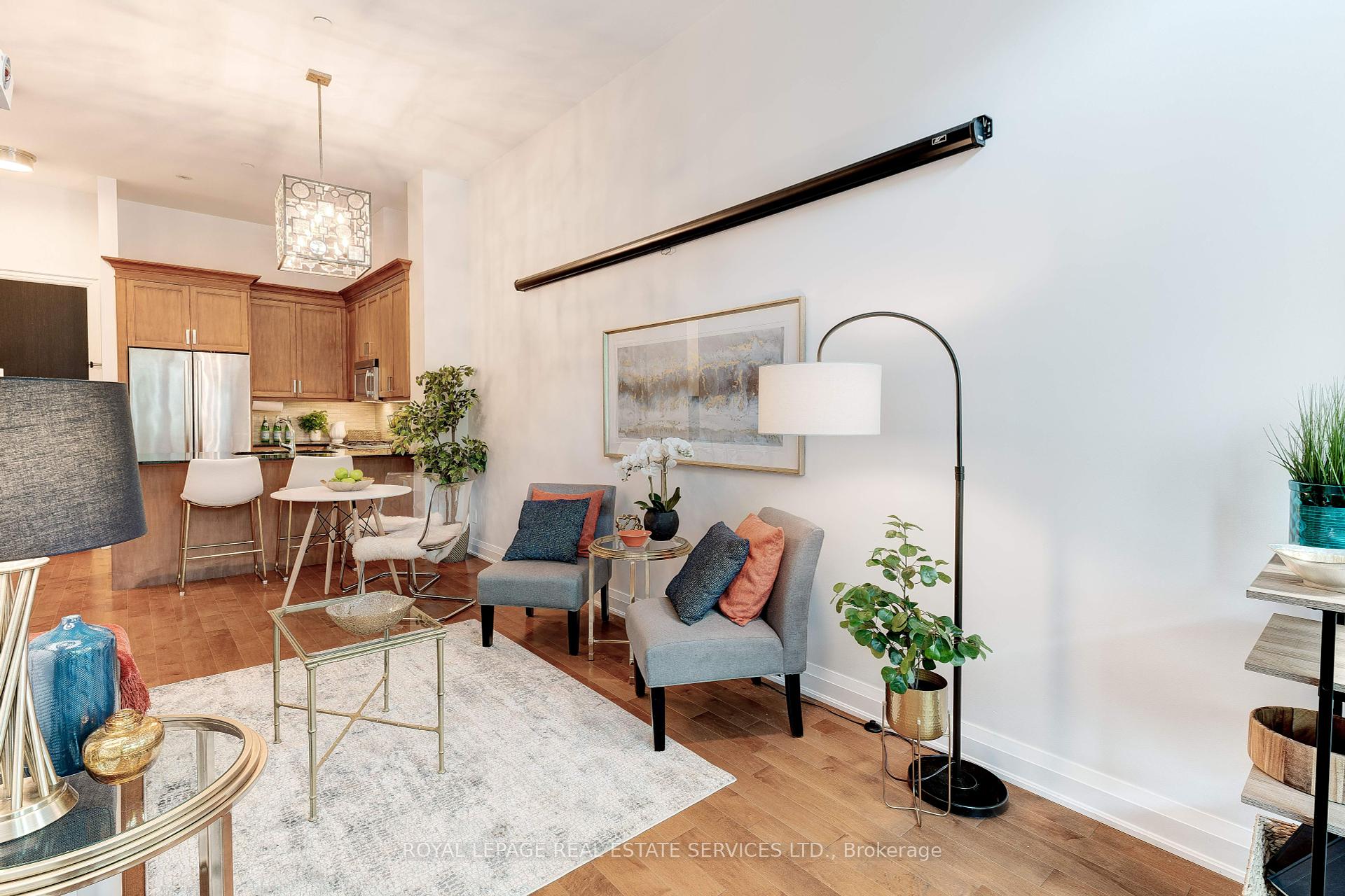 1 Bedroom Condo at 11 Bronte, Oakville For sale