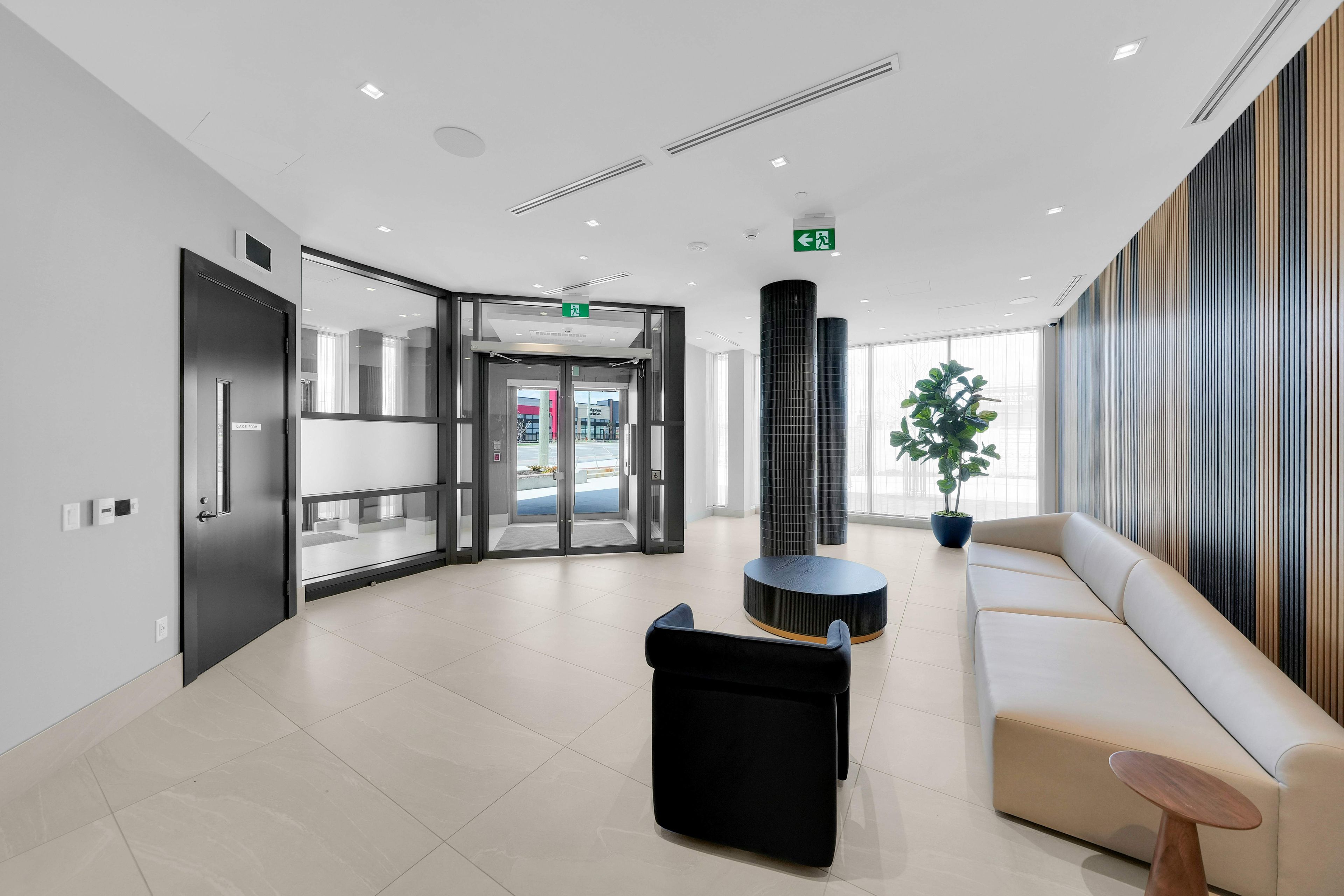 2545 Simcoe Street N 1511