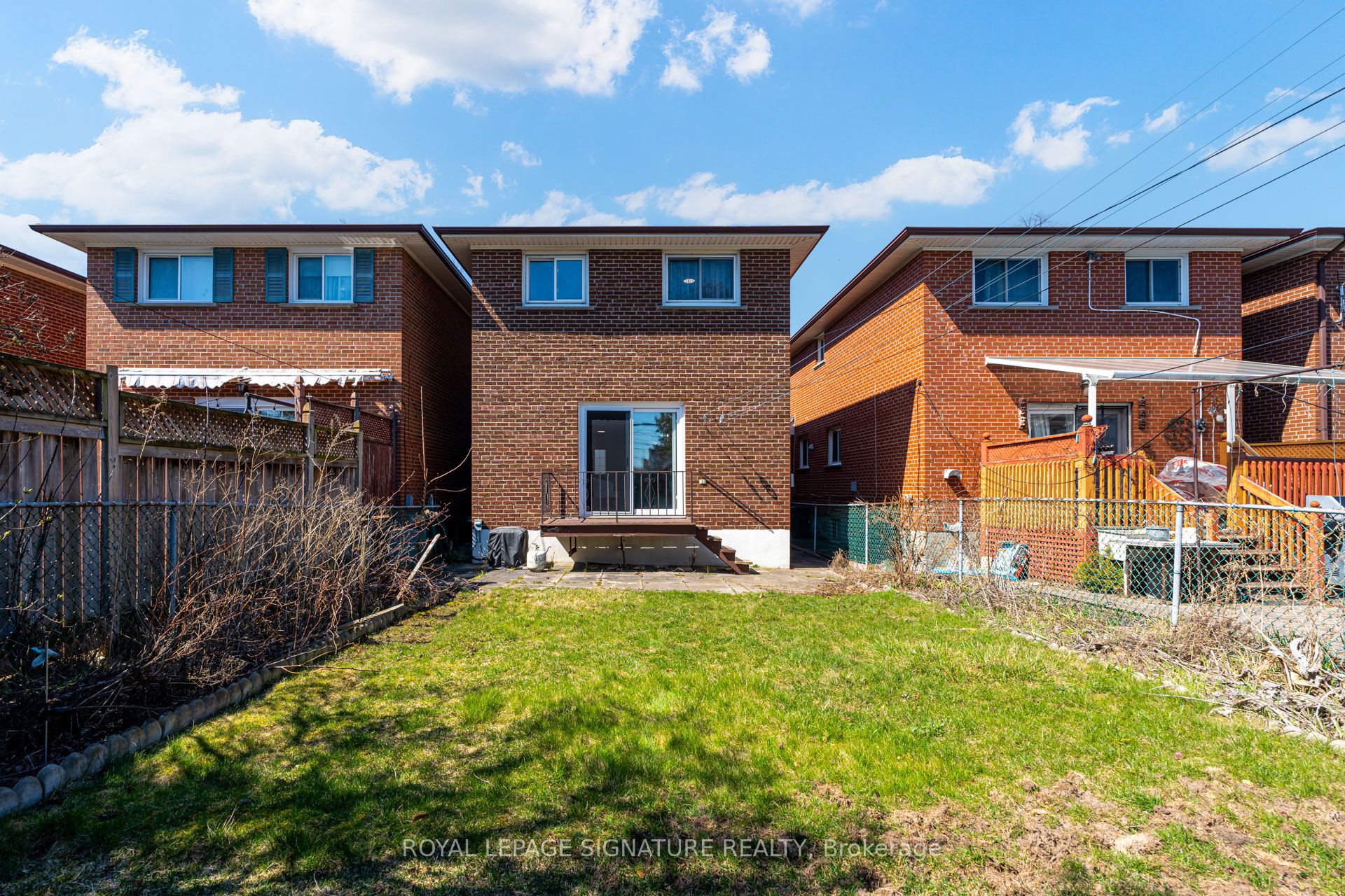 7 Nineteenth Street, Toronto, ON M8V 3L3